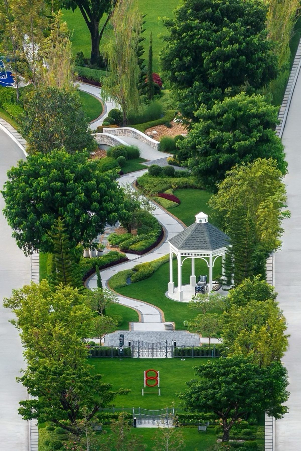 For SaleHouseNawamin, Ramindra : 📌𝐇𝐎𝐓 🔥 🔥 Burasiri Jatuchot, size 246 SQ.M 4 Bed 4 Bath, only 13.9 MB !! Make an appointment to watch the project 086-795-9997 (Jim)