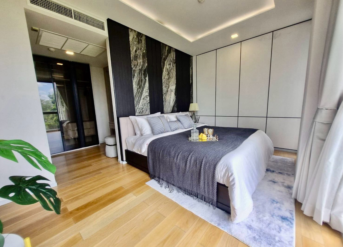For RentCondoSukhumvit, Asoke, Thonglor : Luxury 3-Bedroom Condo at Fynn Sukhumvit 31 Near BTS Phrom Phong, Close to EM District, Fully Decorated and Move-In Ready