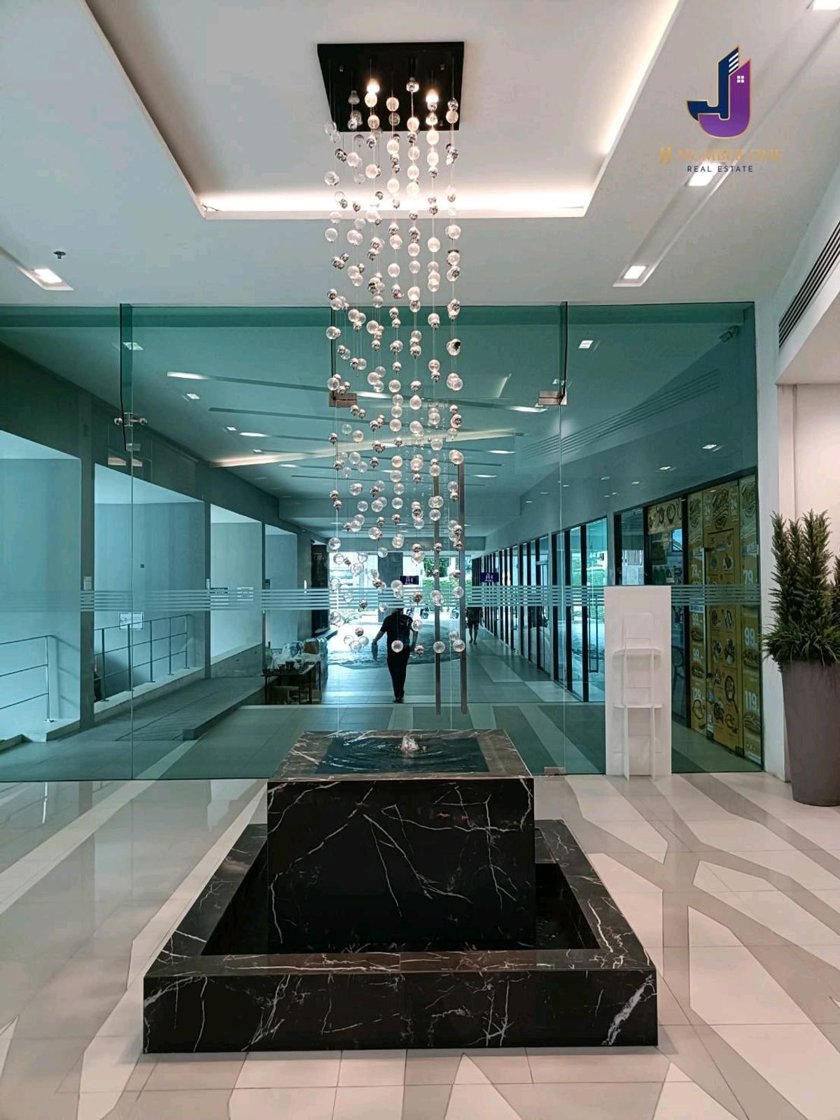 For RentCondoPattanakan, Srinakarin : Condo near the train, new room, complete with rent immediately