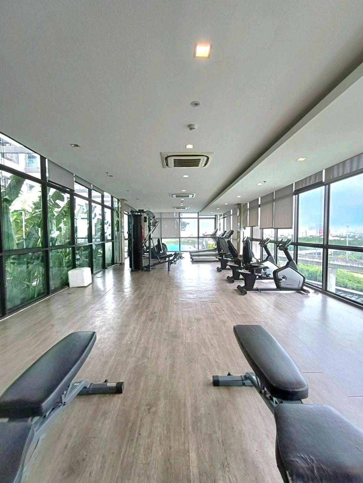 For RentCondoPattanakan, Srinakarin : Condo near the train, new room, complete with rent immediately