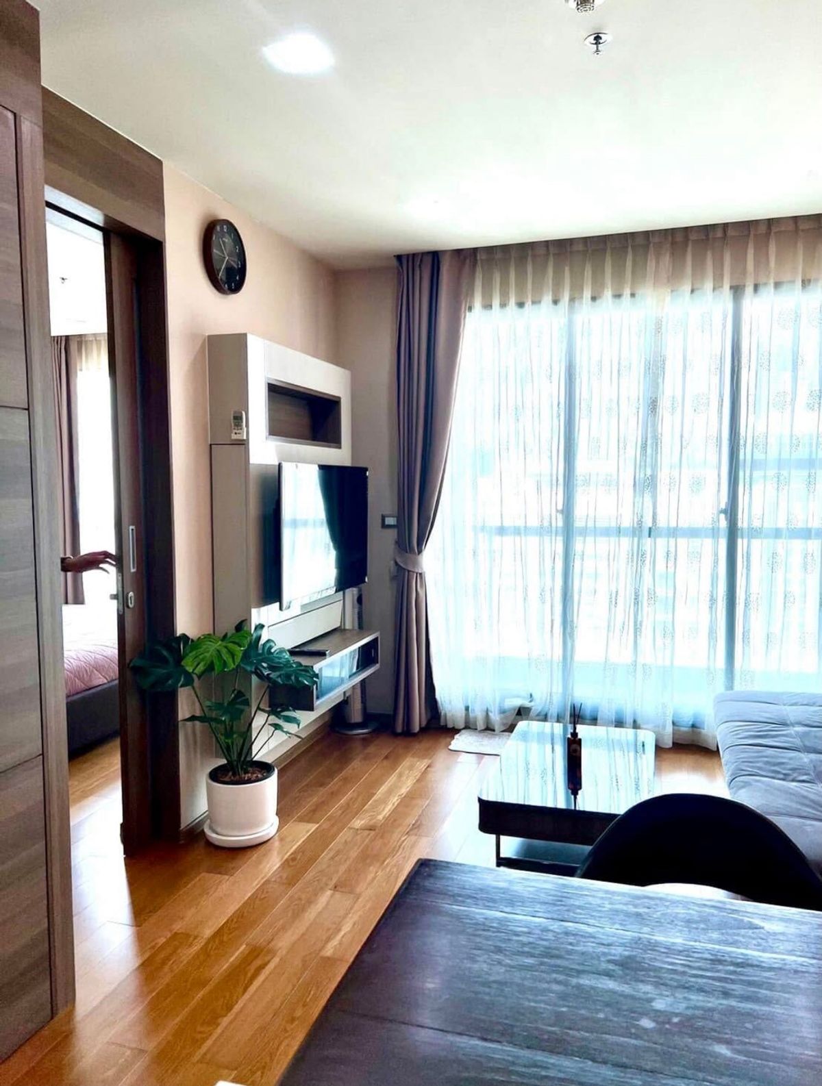 St225 For Sale The Address Sathorn Central Location with Tenant Loading...