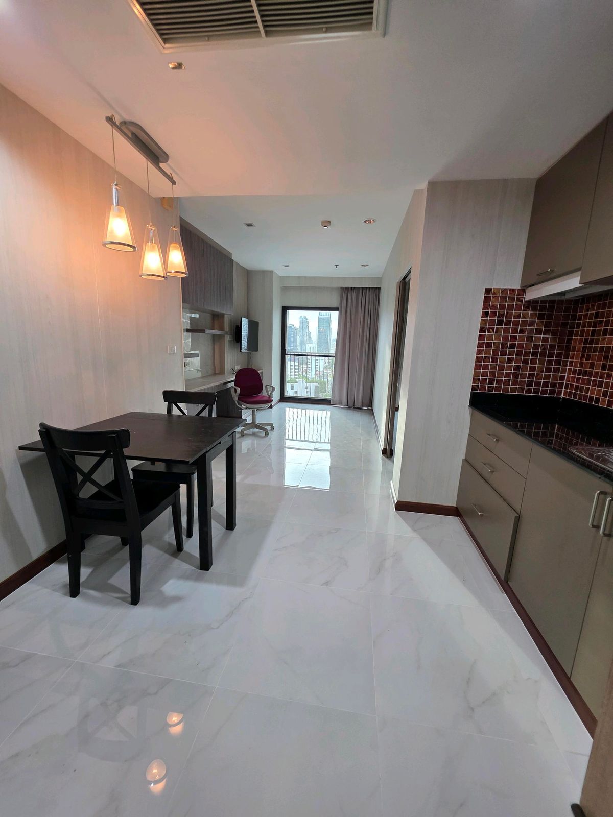 ให้เช่าคอนโดสุขุมวิท อโศก ทองหล่อ : Noble Remix BTS Thonglor for Rent