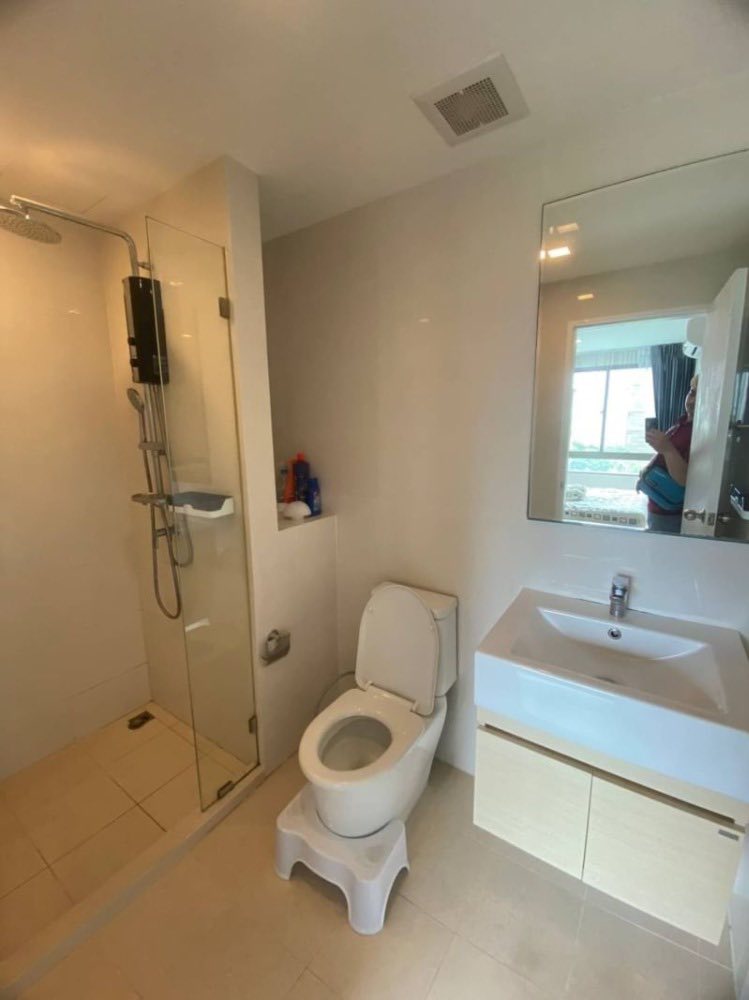 ให้เช่าคอนโดรัชดา ห้วยขวาง : 🔥ให้เช่าด่วน🔥Metro luxe Ratchada เฟอร์นิเจอร์ครบ พร้อมเข้าอยู่ เดินทางสะดวก ใกล้ MRT ห้วยขวางเพียง 500 เมตร❗