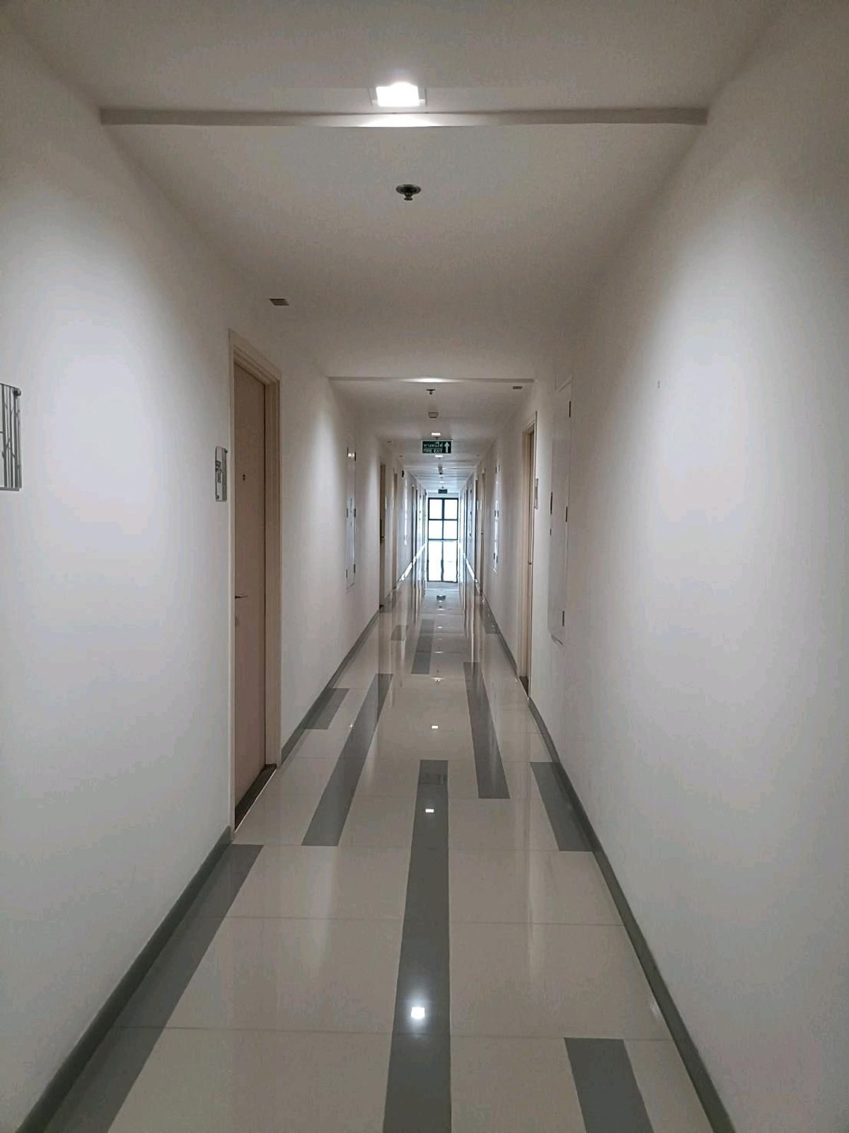 For RentCondoPattanakan, Srinakarin : Condo near the train, new room, complete with rent immediately