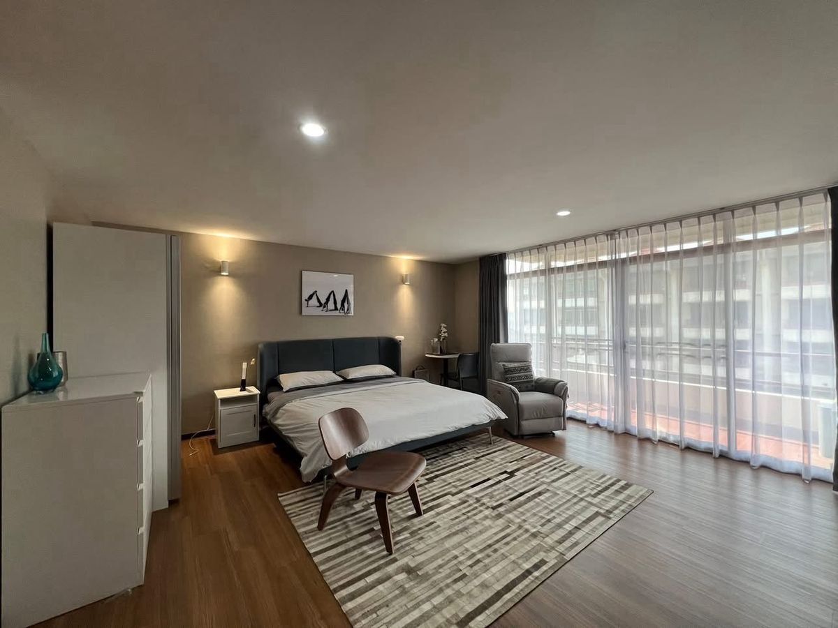 For RentTownhomePattanakan, Srinakarin : 📢👇 Baan Green Town, 5 storey townhouse, pool view, fully furnished, ready to move in