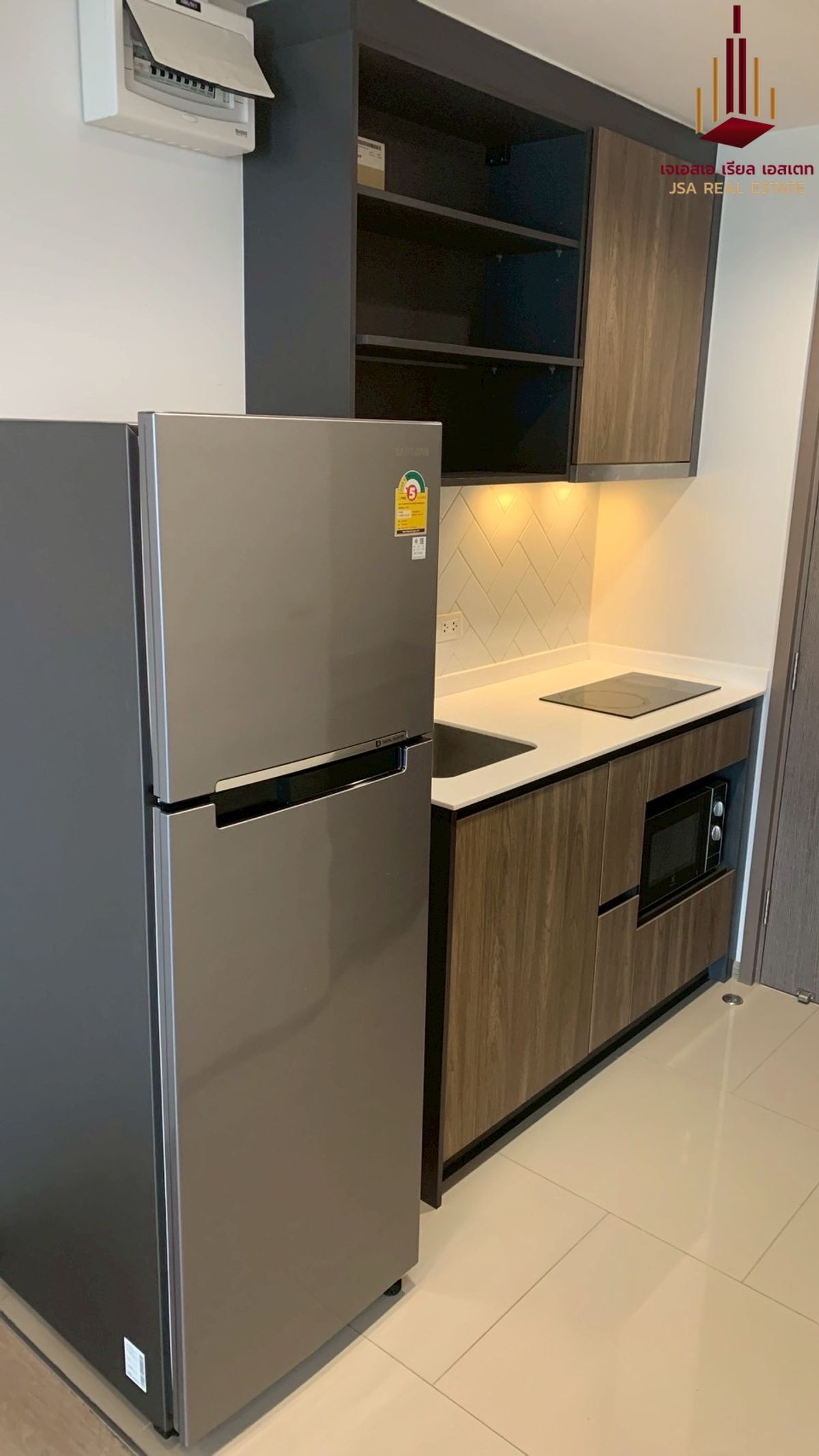 For RentCondoLadprao, Central Ladprao : ✨ For Rent: The Line Phahonyothin Park Condo ✨ 💰 ONLY 17,500 THB/Month