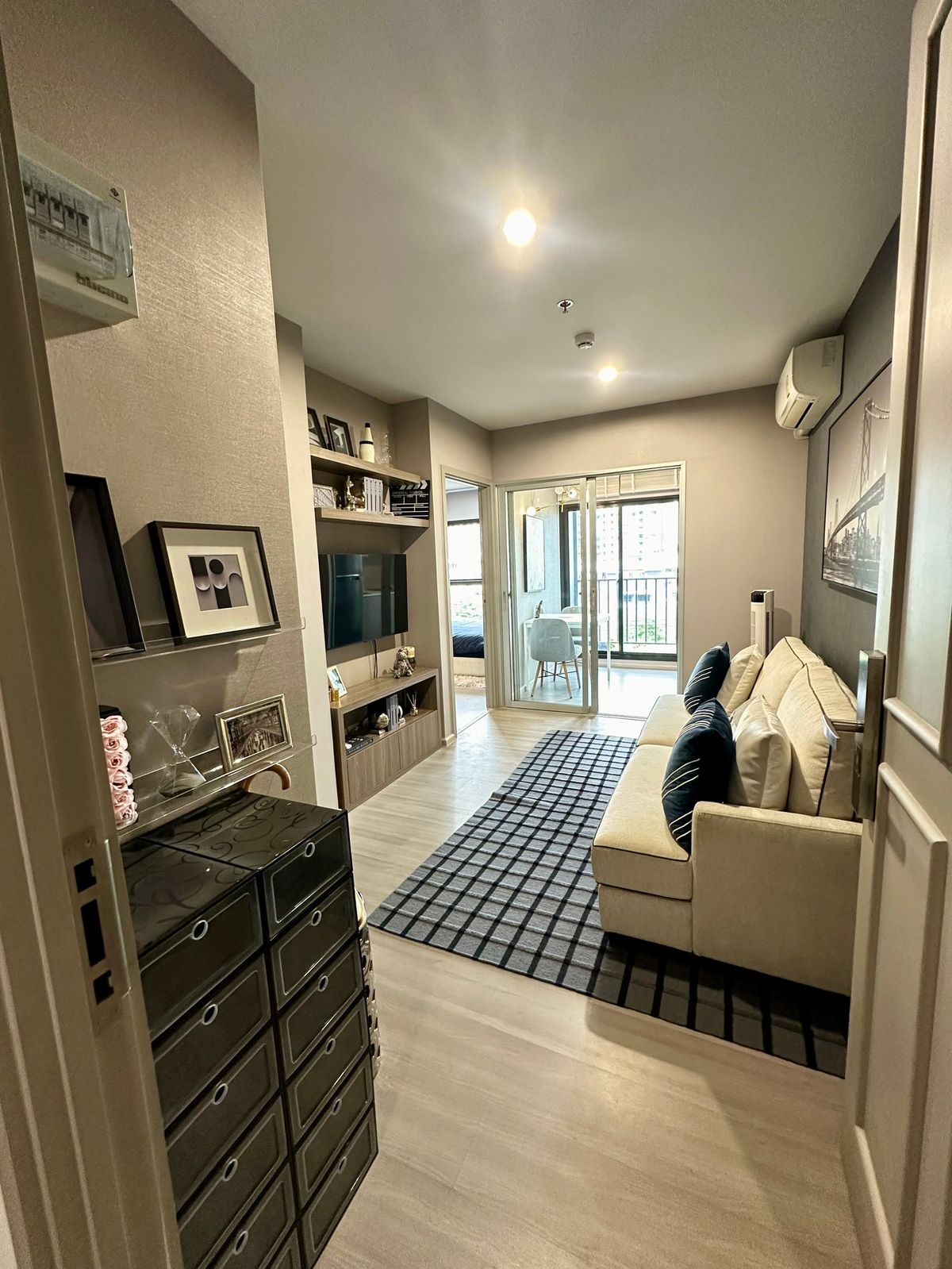 ขายคอนโดปิ่นเกล้า จรัญสนิทวงศ์ : ความเป็นส่วนตัวสูง ชั้นเตี้ย แต่งสวย พร้อมให้เข้าอยู่วันนี้  The Parkland  Charan – Pinklao