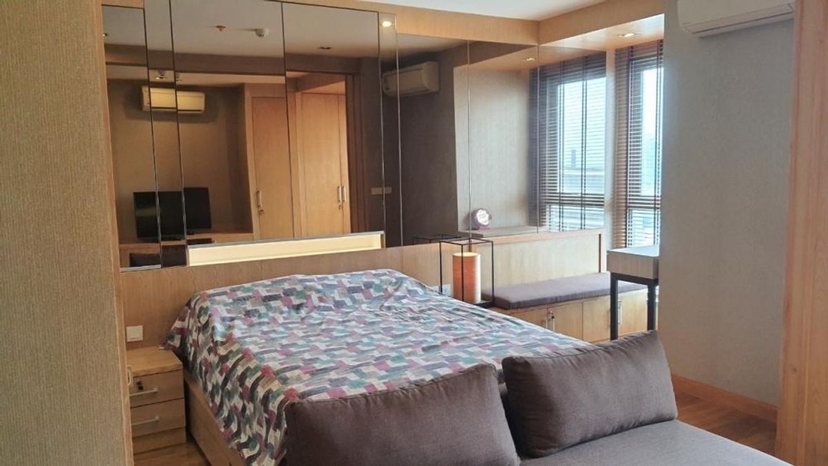 ขายคอนโดสยาม จุฬา สามย่าน : Ideo Q Chula Samyan【𝐒𝐄𝐋𝐋 & 𝐑𝐄𝐍𝐓】🔥ดีไซน์คมชัดแบบสมัยใหม่ จัดฟังก์ชันอย่างชาญฉลาดทุกพื้นที่🔥  ติดต่อไลน์ไอดี: @hacondo