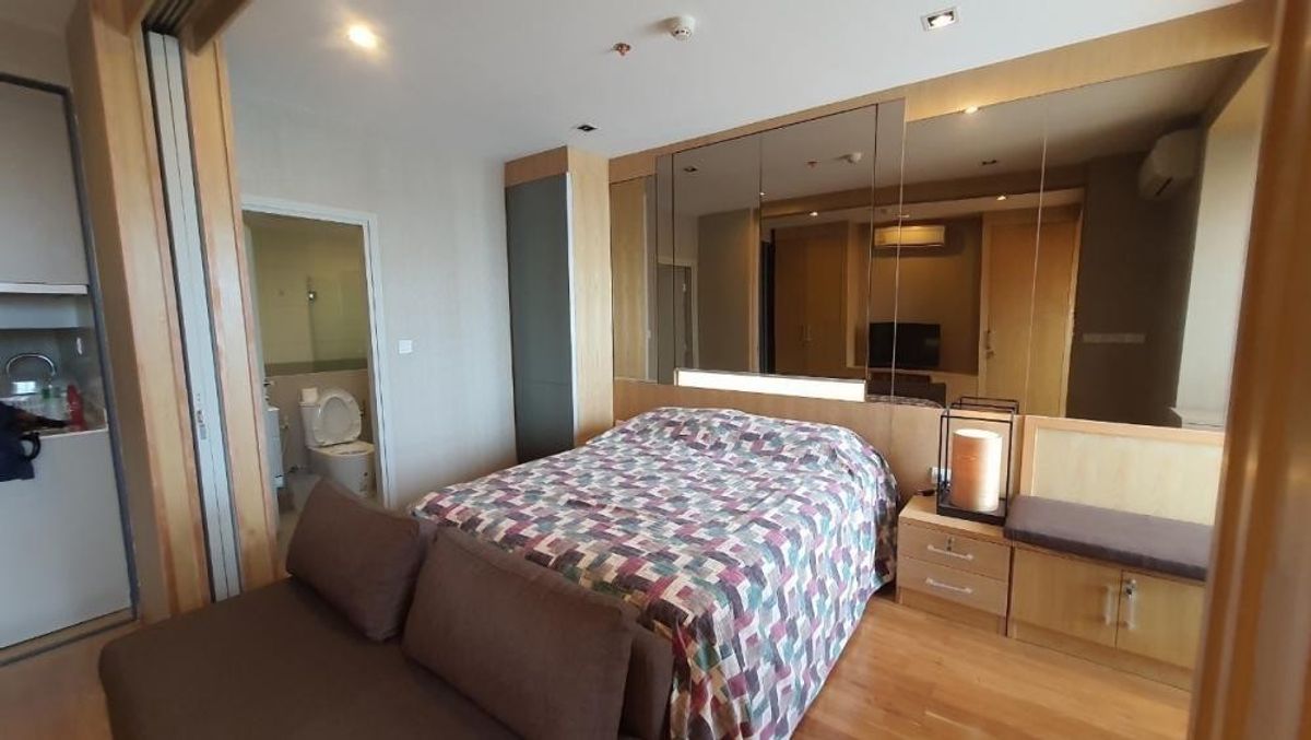 ขายคอนโดสยาม จุฬา สามย่าน : Ideo Q Chula Samyan【𝐒𝐄𝐋𝐋 & 𝐑𝐄𝐍𝐓】🔥ดีไซน์คมชัดแบบสมัยใหม่ จัดฟังก์ชันอย่างชาญฉลาดทุกพื้นที่🔥  ติดต่อไลน์ไอดี: @hacondo