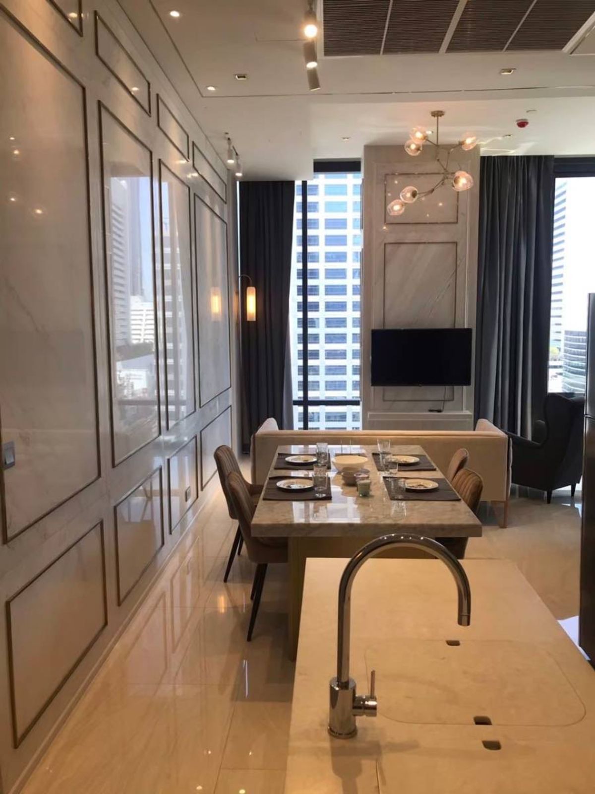 For RentCondoSilom, Saladaeng, Bangrak : For Rent Ashton Silom // 2B2B // 87 SQ.M