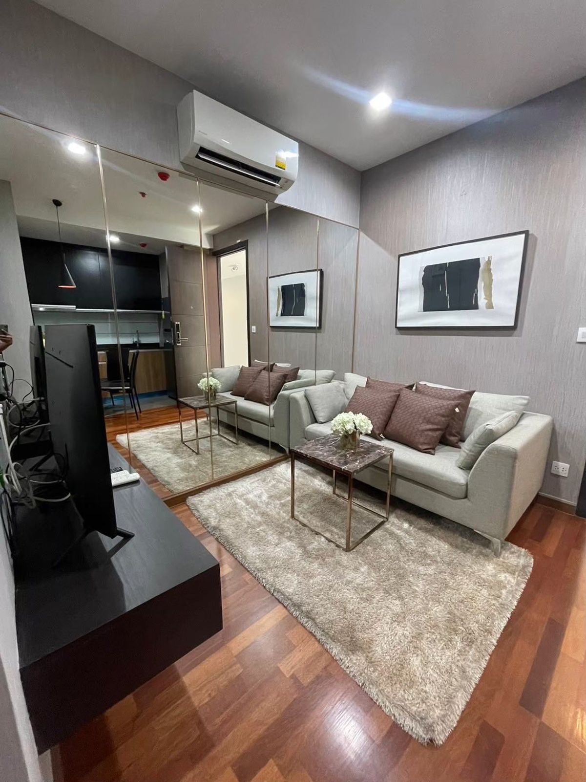 For RentCondoSathorn, Narathiwat : +++ Urgent rent +++ Wish Signature Midtown Siam ** 1 bedroom size 27 sq.m.