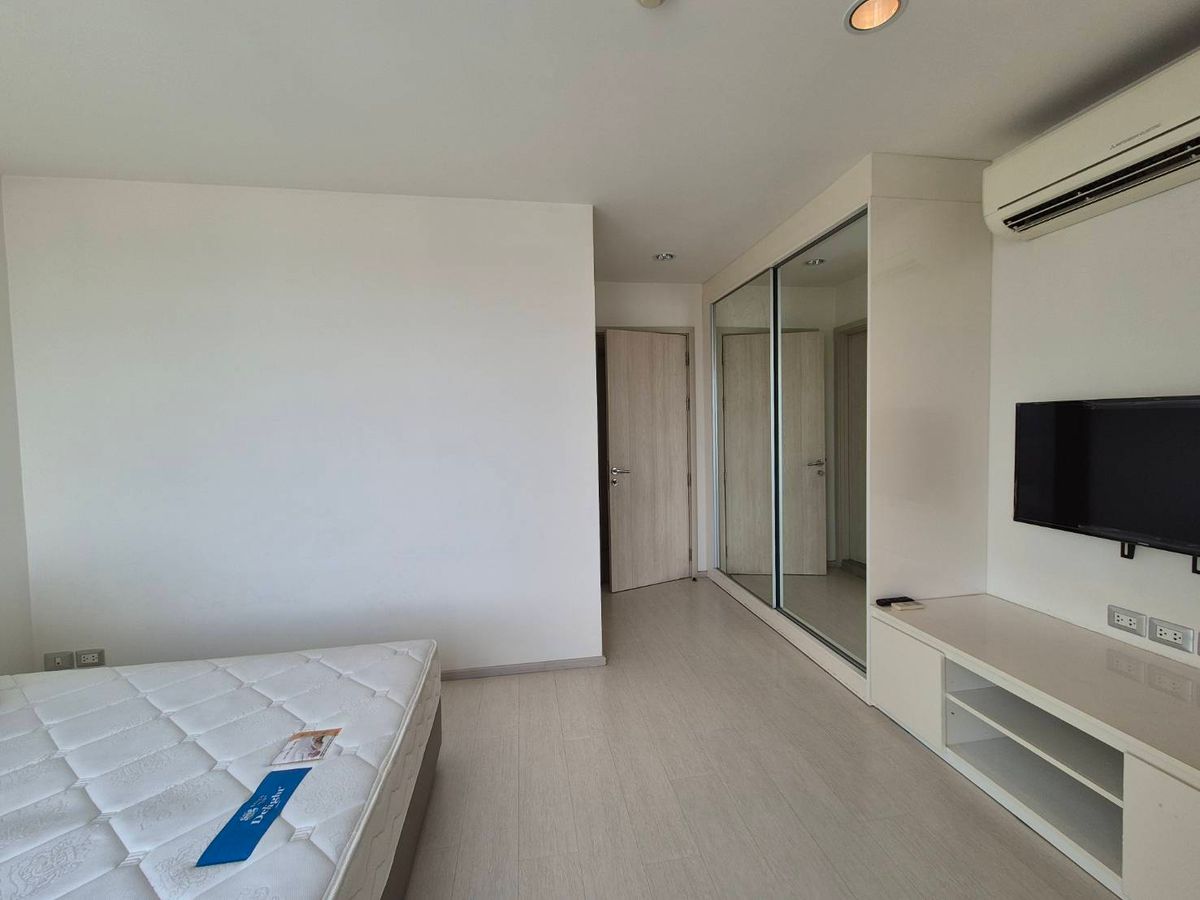 For SaleCondoSukhumvit, Asoke, Thonglor : For sell codominium 2 bedroom fully furnished high floor with river view