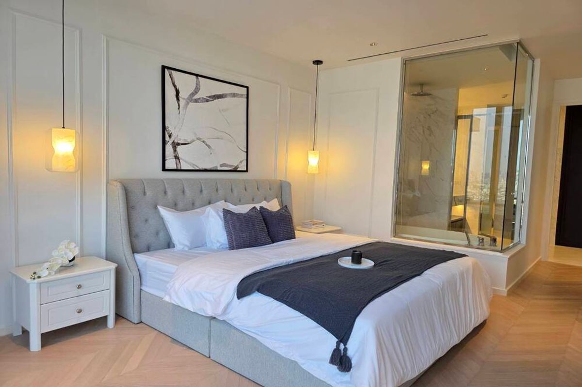 ให้เช่าคอนโดสาทร นราธิวาส : 🔥 สำหรับเช่า !! ชั้นสูง 31++, วิวแม่น้ำ, หรูหรา!!🔥 Code C20250200063.....Four Seasons Private Residences, 2 ห้องนอน, 3 ห้องน้ำ, แต่งครบ, สไตล์โมเดิร์น, พร้อมเข้าอยู่ 📣📣