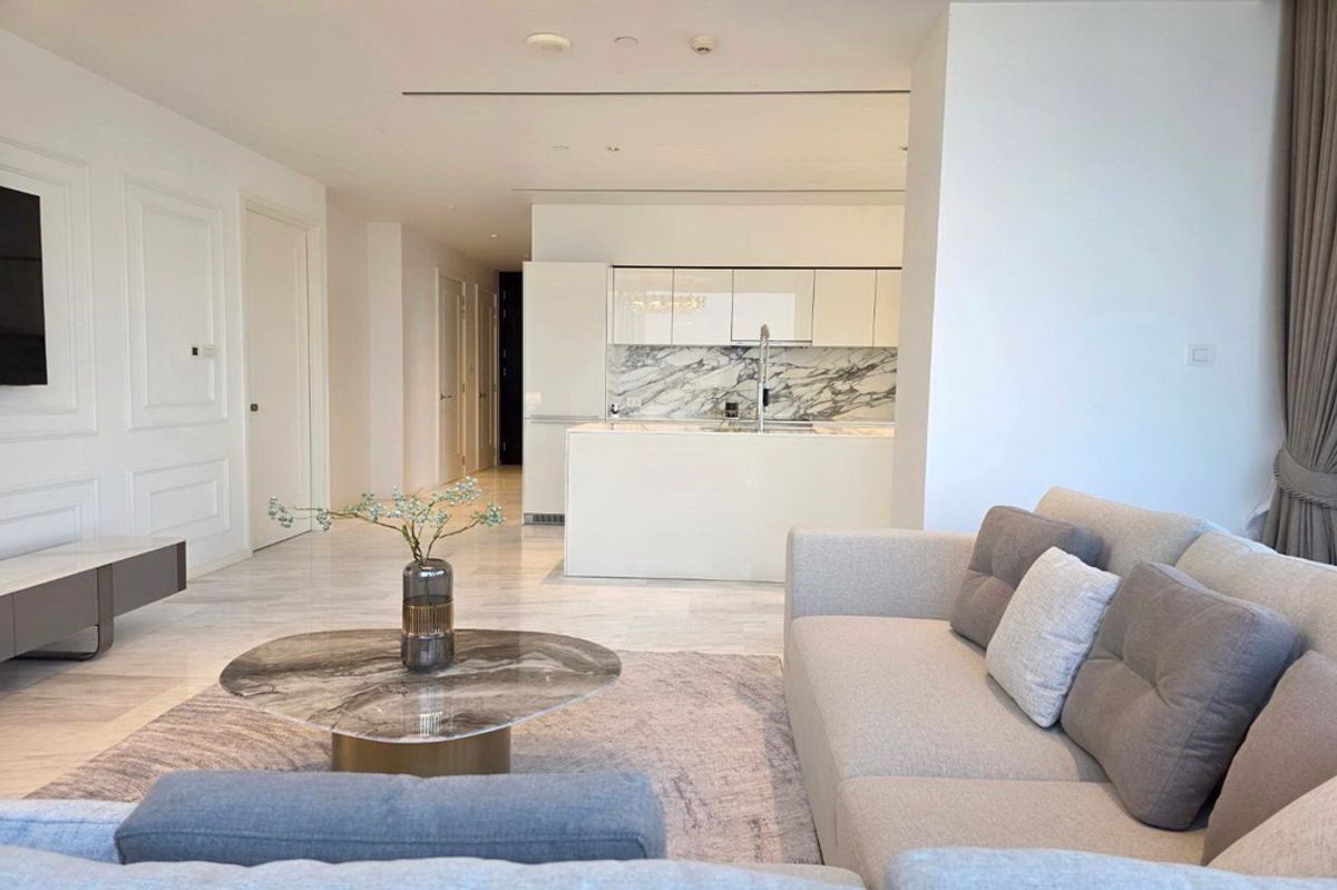 ให้เช่าคอนโดสาทร นราธิวาส : 🔥 สำหรับเช่า !! ชั้นสูง 31++, วิวแม่น้ำ, หรูหรา!!🔥 Code C20250200063.....Four Seasons Private Residences, 2 ห้องนอน, 3 ห้องน้ำ, แต่งครบ, สไตล์โมเดิร์น, พร้อมเข้าอยู่ 📣📣