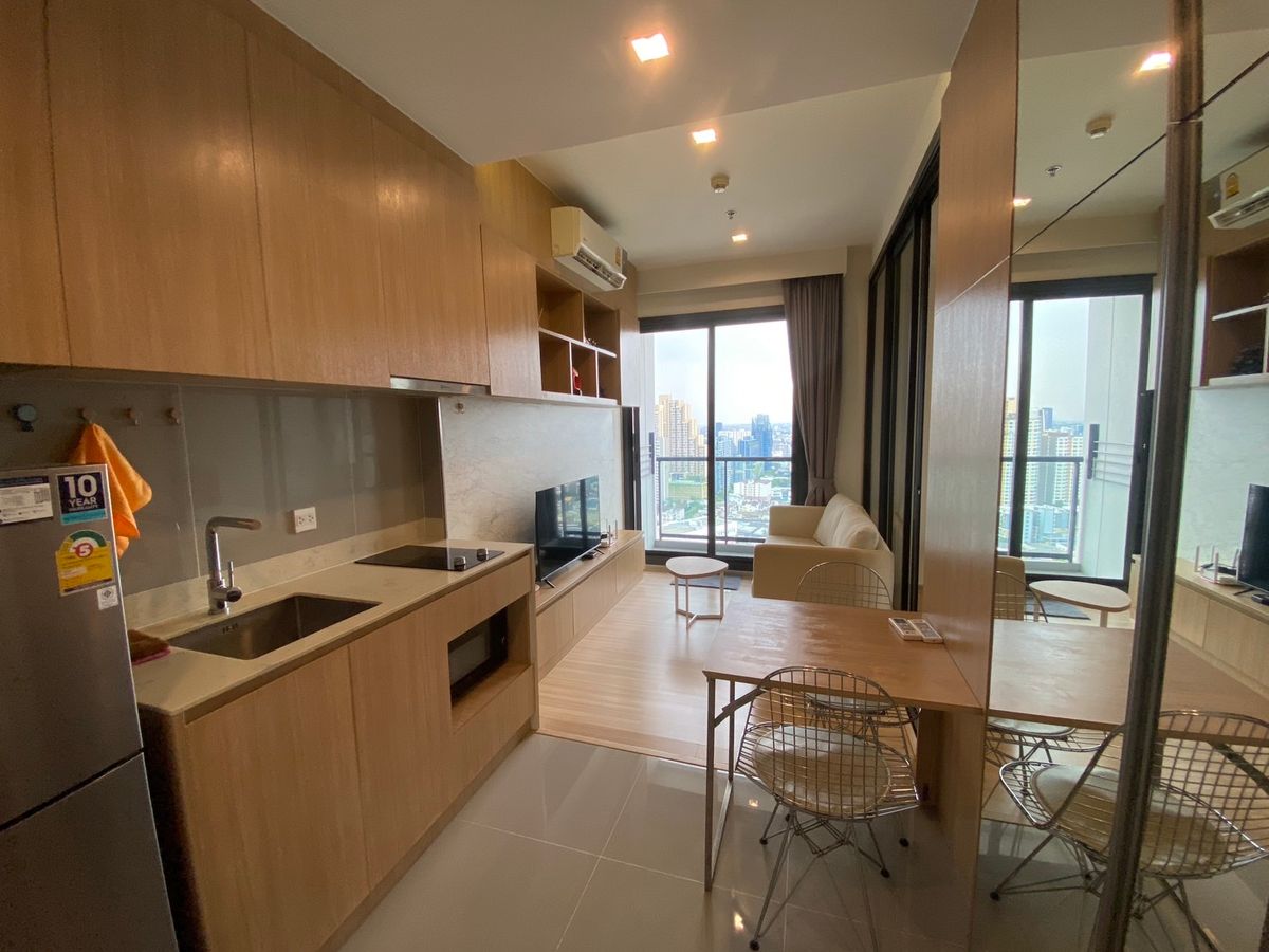 ให้เช่าคอนโดสะพานควาย จตุจักร : Rare Type! ต่อรองได้🐶🐱M Jatujak (Pet Friendly) - 1bedroom 1bathroom - 27 floor - The best view 