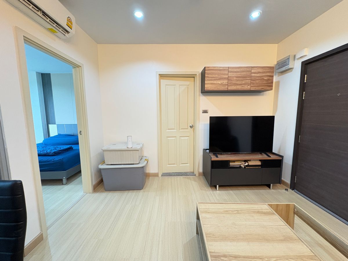 For SaleCondoRama9, Petchburi, RCA : Selling a very beautiful room. The rental of the month of November 2025, the north room, the view is not open, 3.39 negative only.