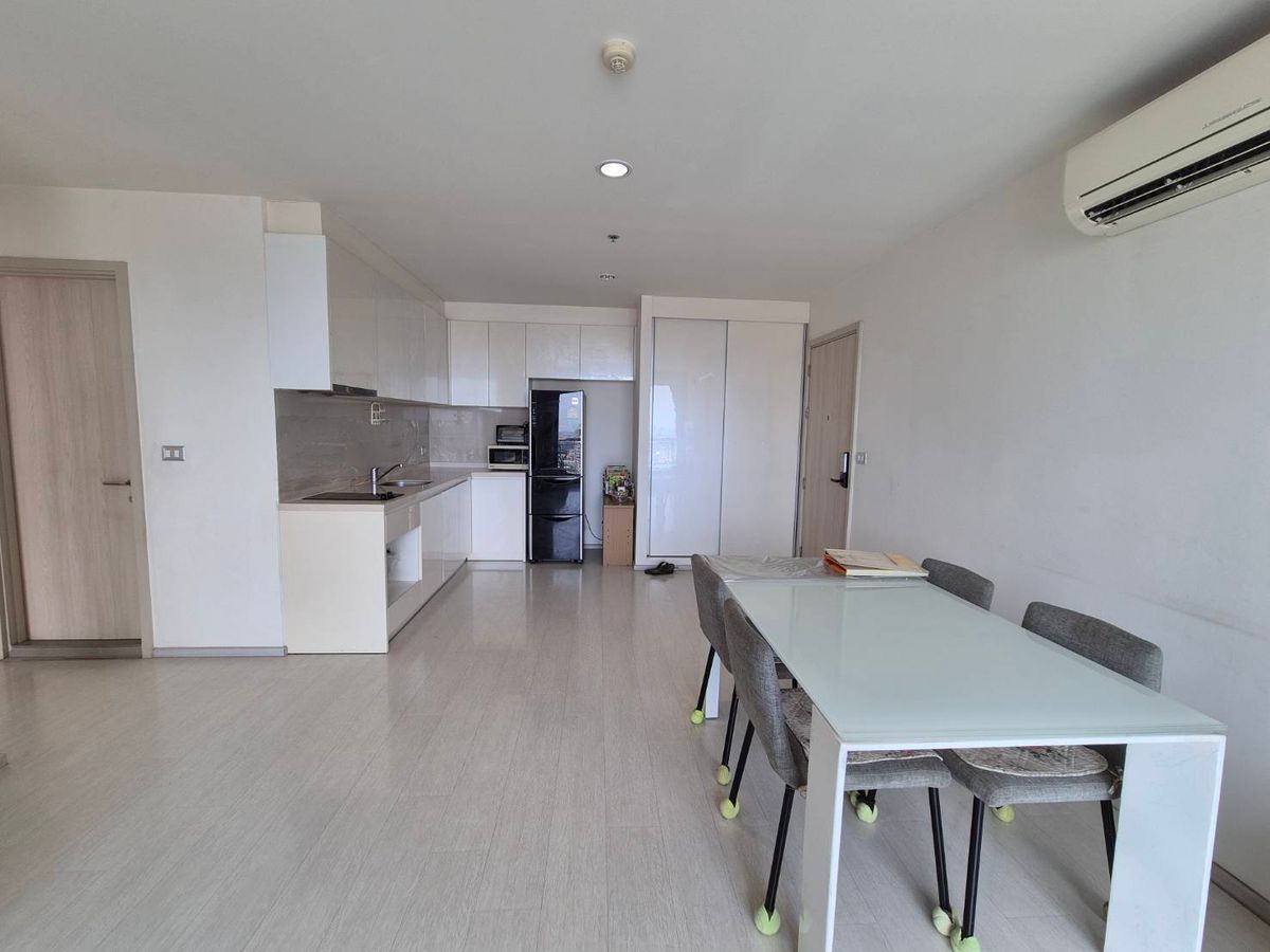 For SaleCondoSukhumvit, Asoke, Thonglor : For sell codominium 2 bedroom fully furnished high floor with river view