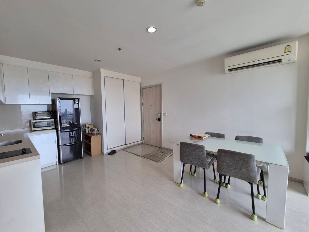 For SaleCondoSukhumvit, Asoke, Thonglor : For sell codominium 2 bedroom fully furnished high floor with river view