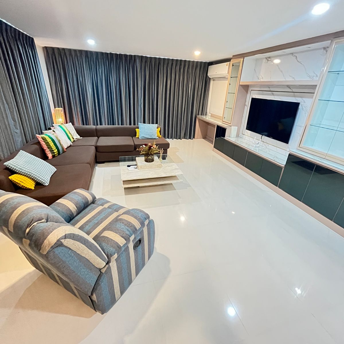 For RentCondoRama5, Ratchapruek, Bangkruai : (For SALE/RENT) Amber by Eastern Star next to Tiwanon Intersection