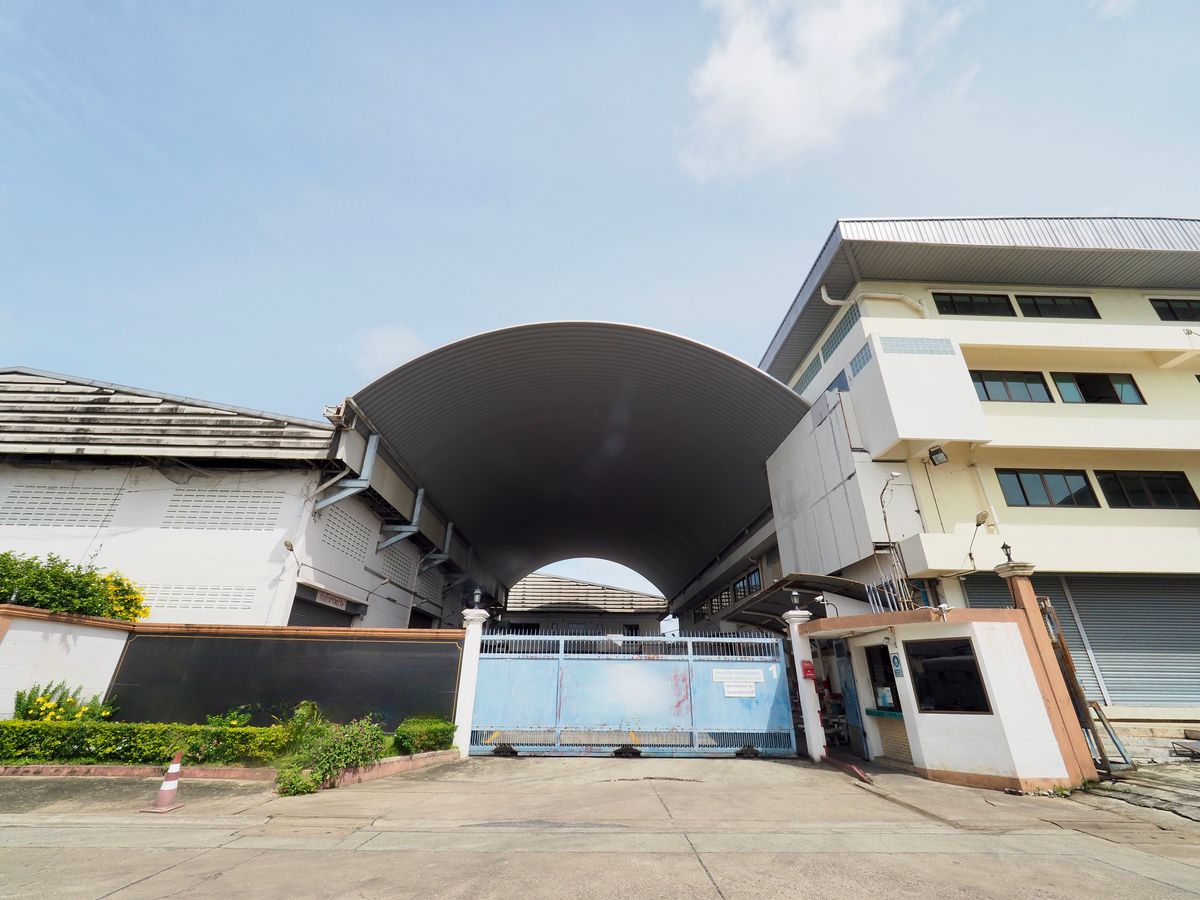 For SaleFactoryRathburana, Suksawat : Plastic Injection Factory in Samutprakarn Ready for Operation