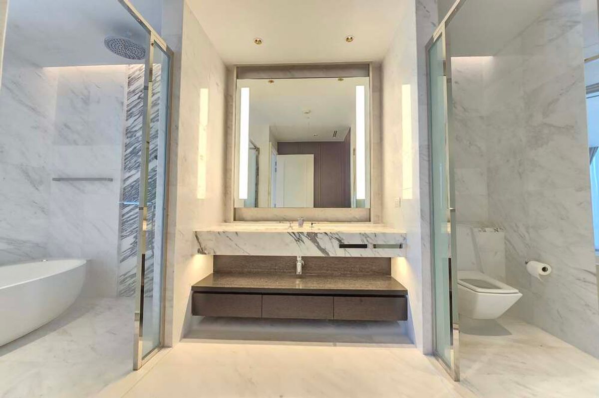 ให้เช่าคอนโดสาทร นราธิวาส : 🔥 สำหรับเช่า !! ชั้นสูง 31++, วิวแม่น้ำ, หรูหรา!!🔥 Code C20250200063.....Four Seasons Private Residences, 2 ห้องนอน, 3 ห้องน้ำ, แต่งครบ, สไตล์โมเดิร์น, พร้อมเข้าอยู่ 📣📣