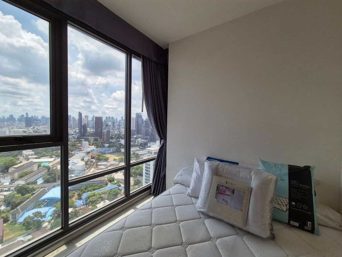 For SaleCondoSukhumvit, Asoke, Thonglor : For sell codominium 2 bedroom fully furnished high floor with river view