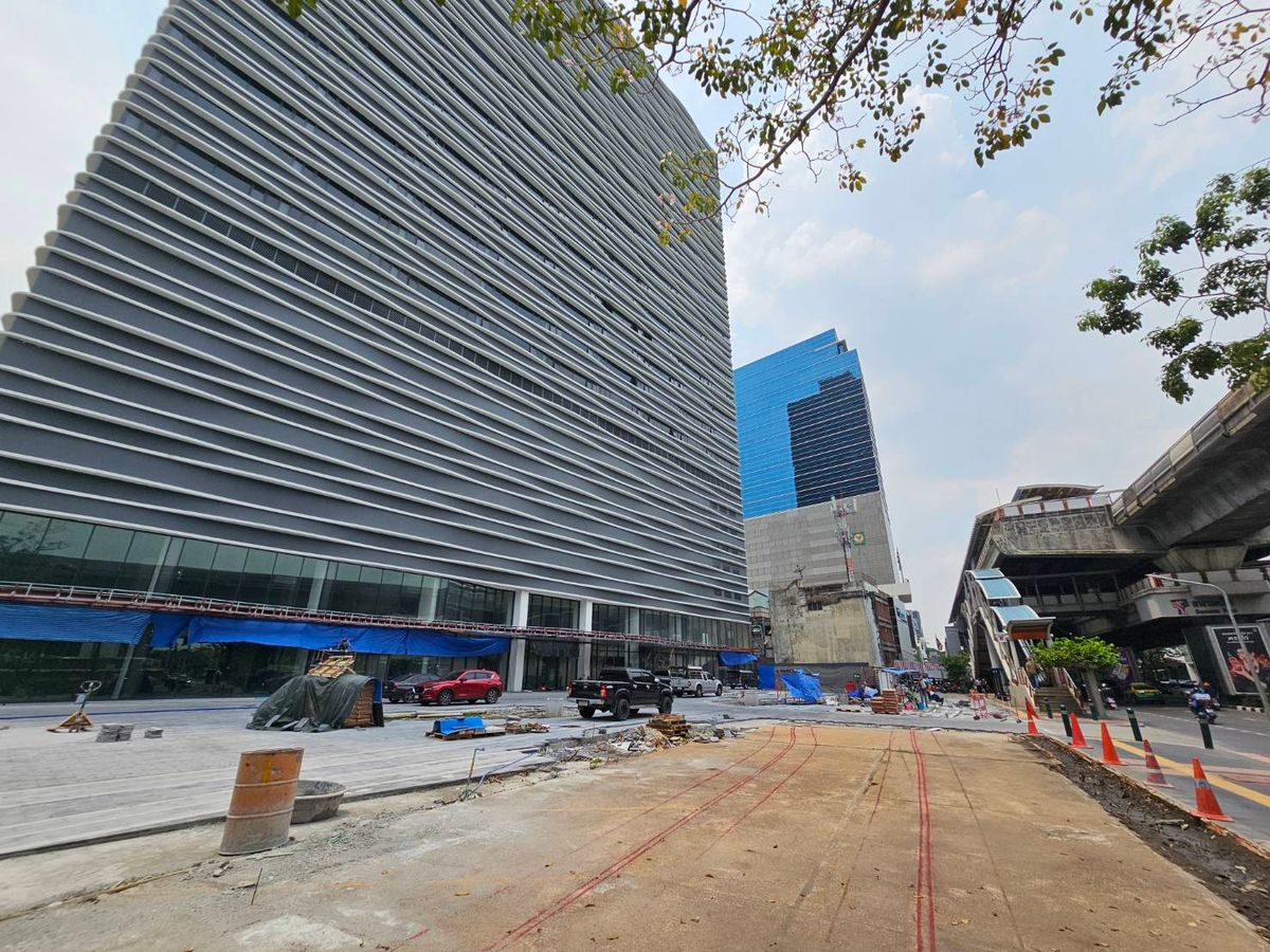 For RentOfficeAri,Anusaowaree : 🏬 Office & 🍣 Retail Space for Rent Origin Complex Sanampao 🚝 Next to BTS Sanam Pao