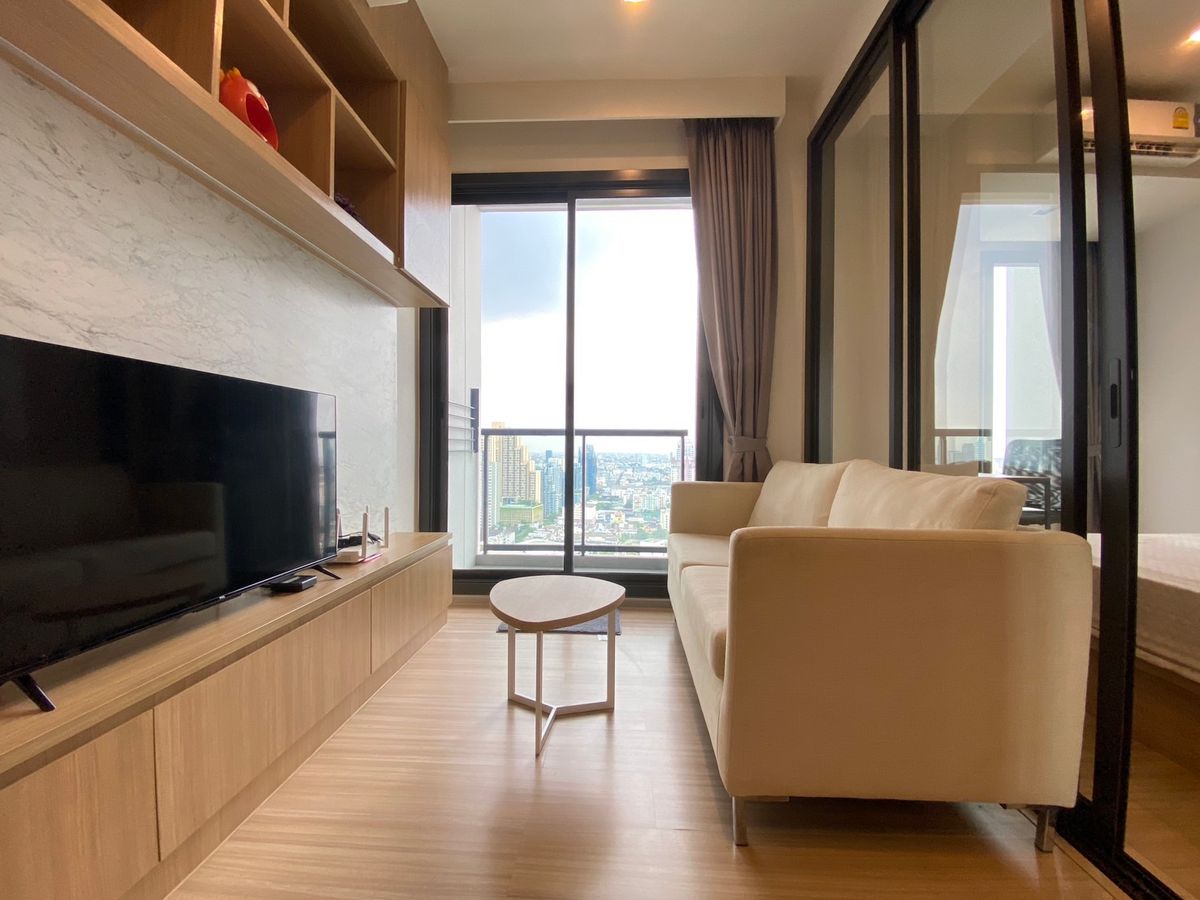 ให้เช่าคอนโดสะพานควาย จตุจักร : Rare Type! ต่อรองได้🐶🐱M Jatujak (Pet Friendly) - 1bedroom 1bathroom - 27 floor - The best view 