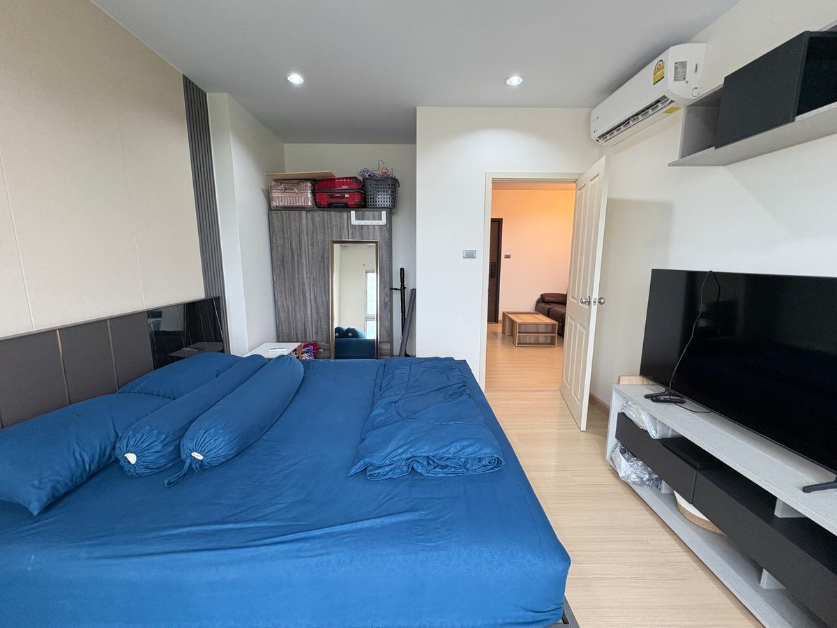 For SaleCondoRama9, Petchburi, RCA : Selling a very beautiful room. The rental of the month of November 2025, the north room, the view is not open, 3.39 negative only.