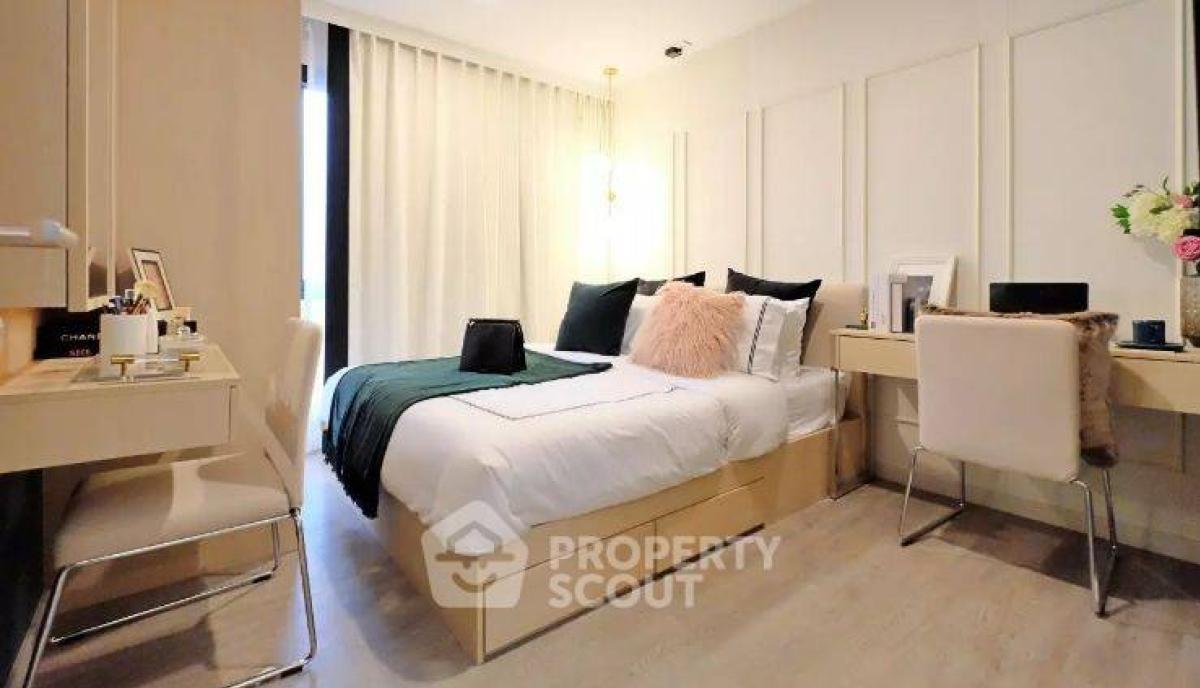 For SaleCondoSathorn, Narathiwat : 2-BR Condo at The Shade Sathorn 1 near MRT Khlong Toei