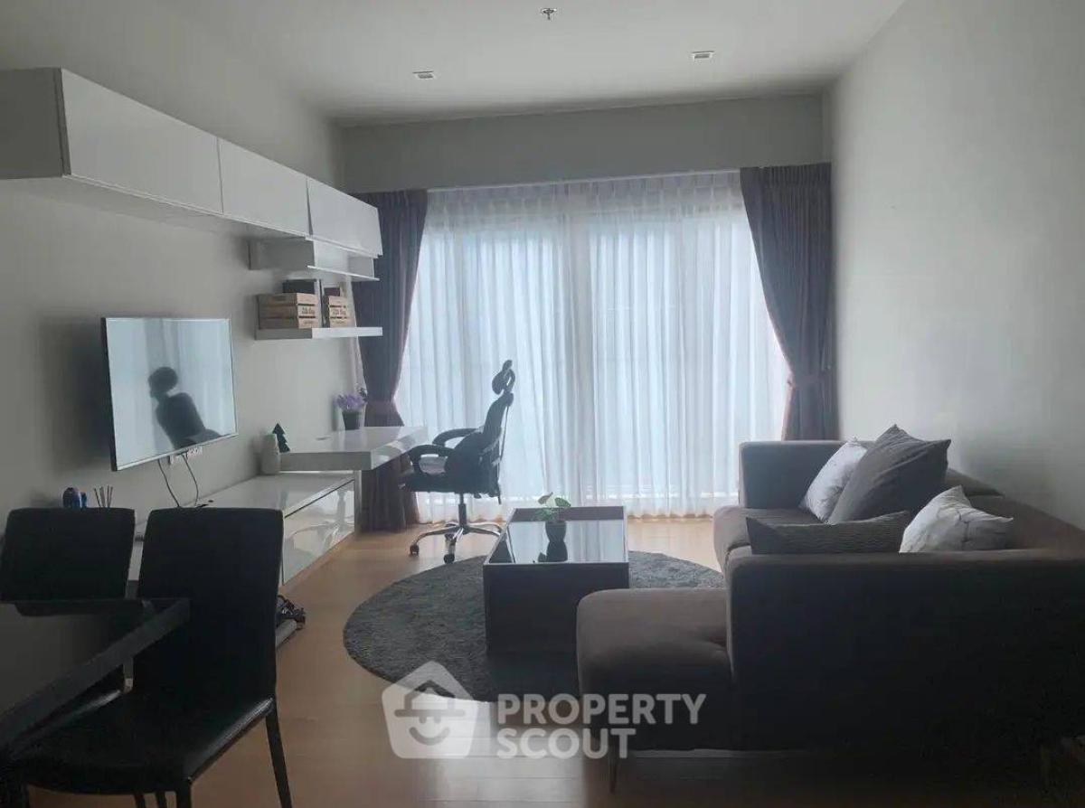 For SaleCondoRatchathewi,Phayathai : 1-BR Condo at Noble Revent near BTS Phaya Thai