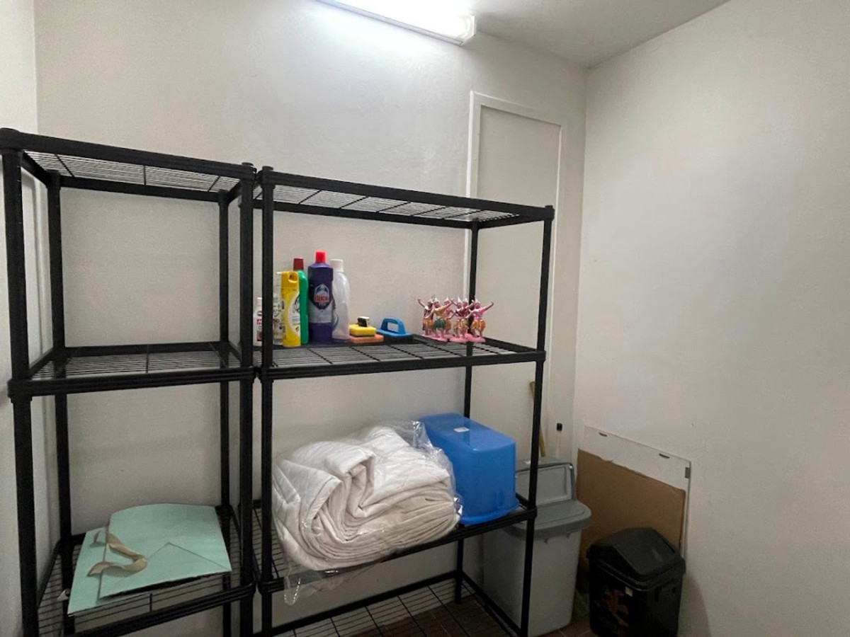 For RentCondoSathorn, Narathiwat : Baฟn Pruksa Siri Suanplu Condo, 2nd floor, 138 sqm, 3 bedrooms, 3 bathrooms ready to move in