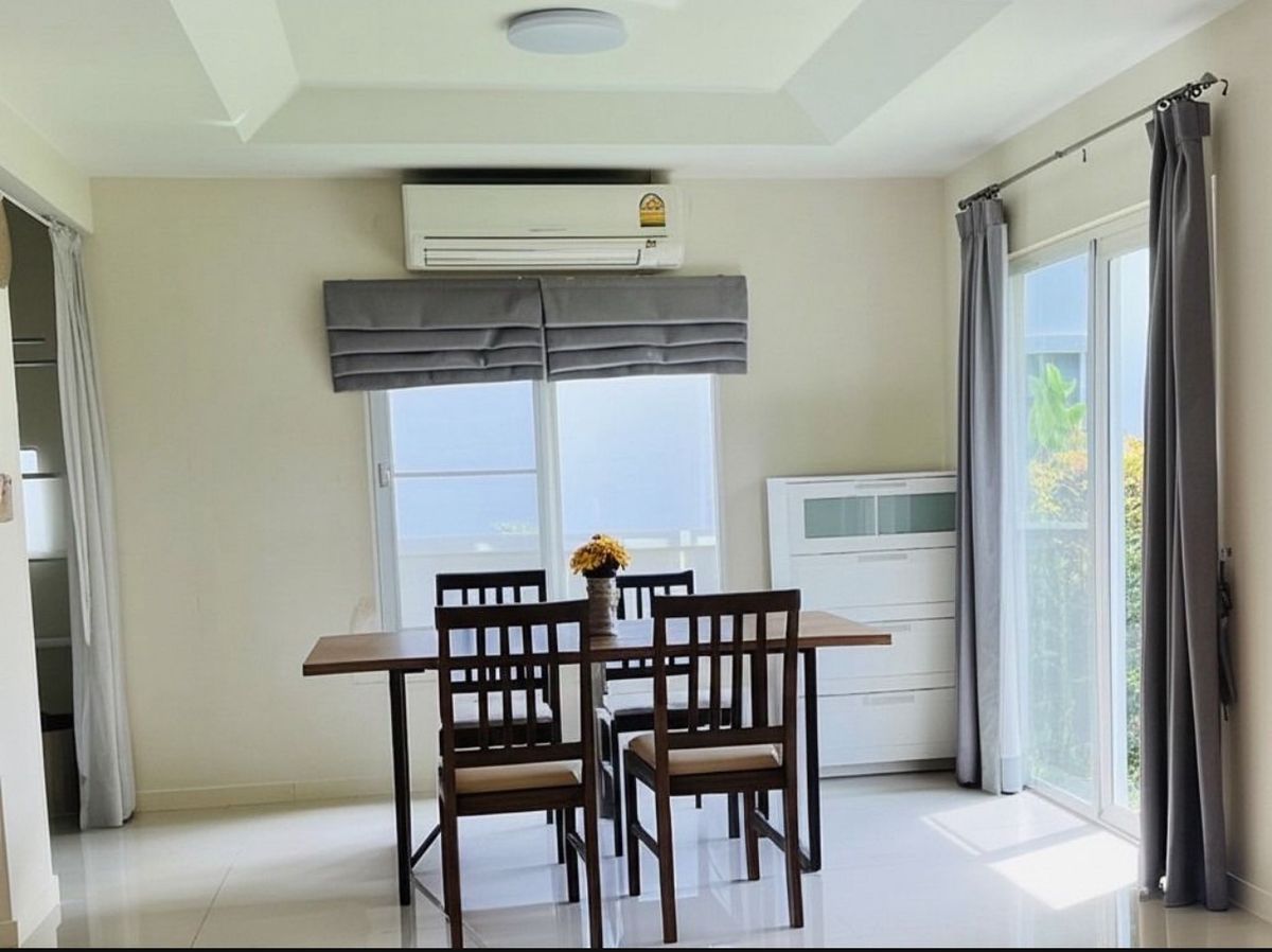 ให้เช่าบ้านลาดกระบัง สุวรรณภูมิ : ปล่อยเช่า บ้านใหม่ เฟอร์ครบ หิ้วกระเป๋าเข้าอยู่ได้ทันที  🌳🐕🐹 เลี้ยงสุนัข–แมวได้  มัณฑนา อ่อนนุช-วงแหวน 3