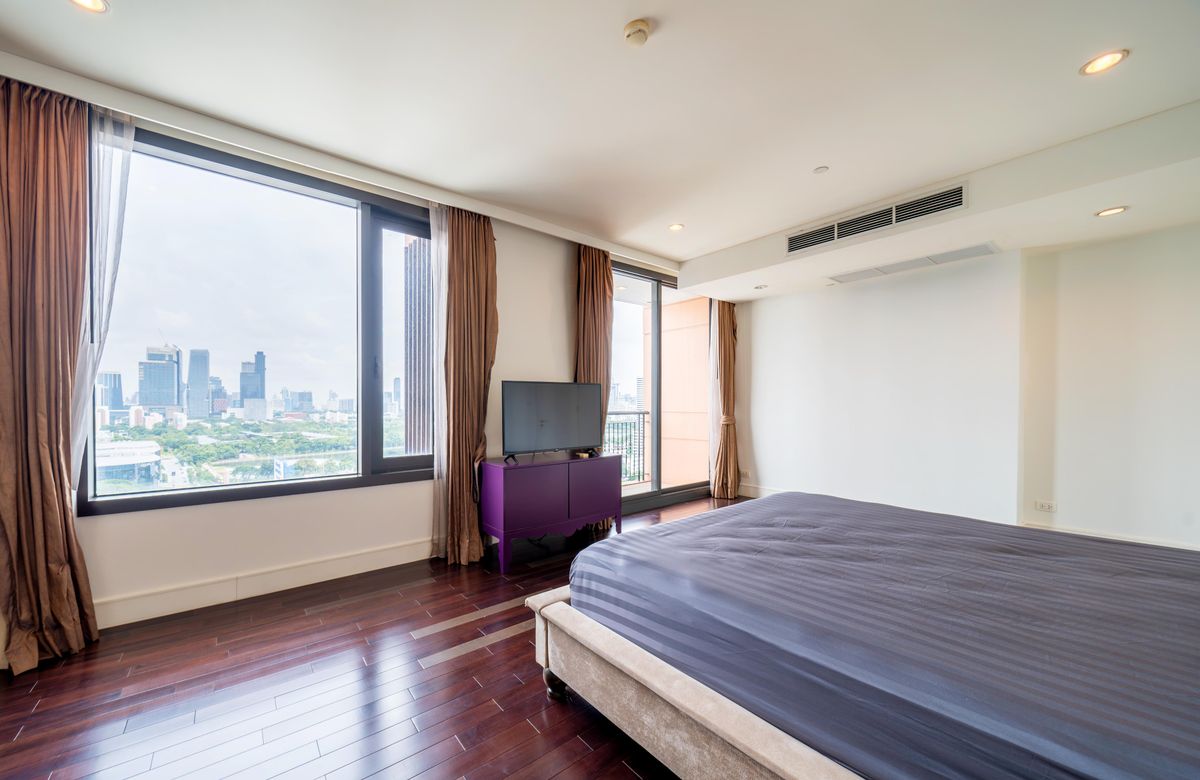 For RentCondoSukhumvit, Asoke, Thonglor : Condo for rent: Aguston Sukhumvit 22, size 138.16 sq m, 3 bedrooms, in CBD of Sukhumvit area.