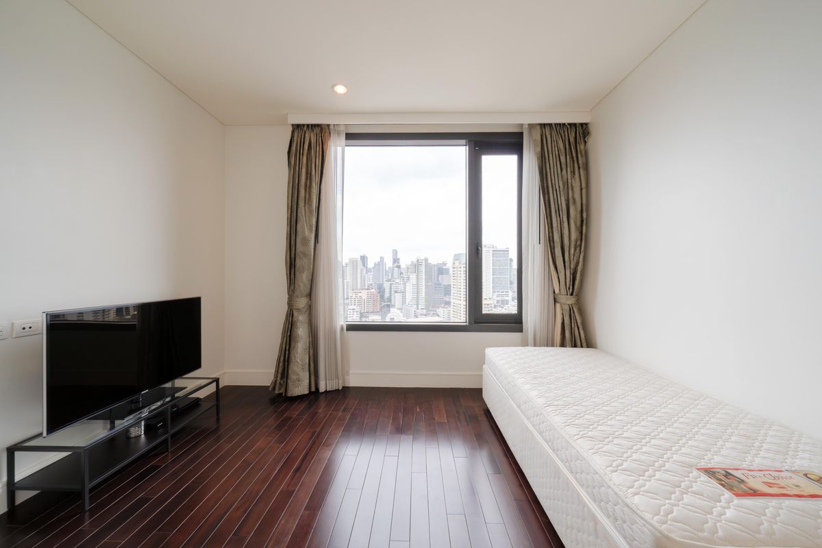 For RentCondoSukhumvit, Asoke, Thonglor : Condo for rent: Aguston Sukhumvit 22, size 138.16 sq m, 3 bedrooms, in CBD of Sukhumvit area.