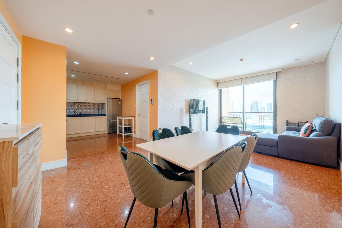 For RentCondoSukhumvit, Asoke, Thonglor : Condo for rent: Aguston Sukhumvit 22, size 138.16 sq m, 3 bedrooms, in CBD of Sukhumvit area.