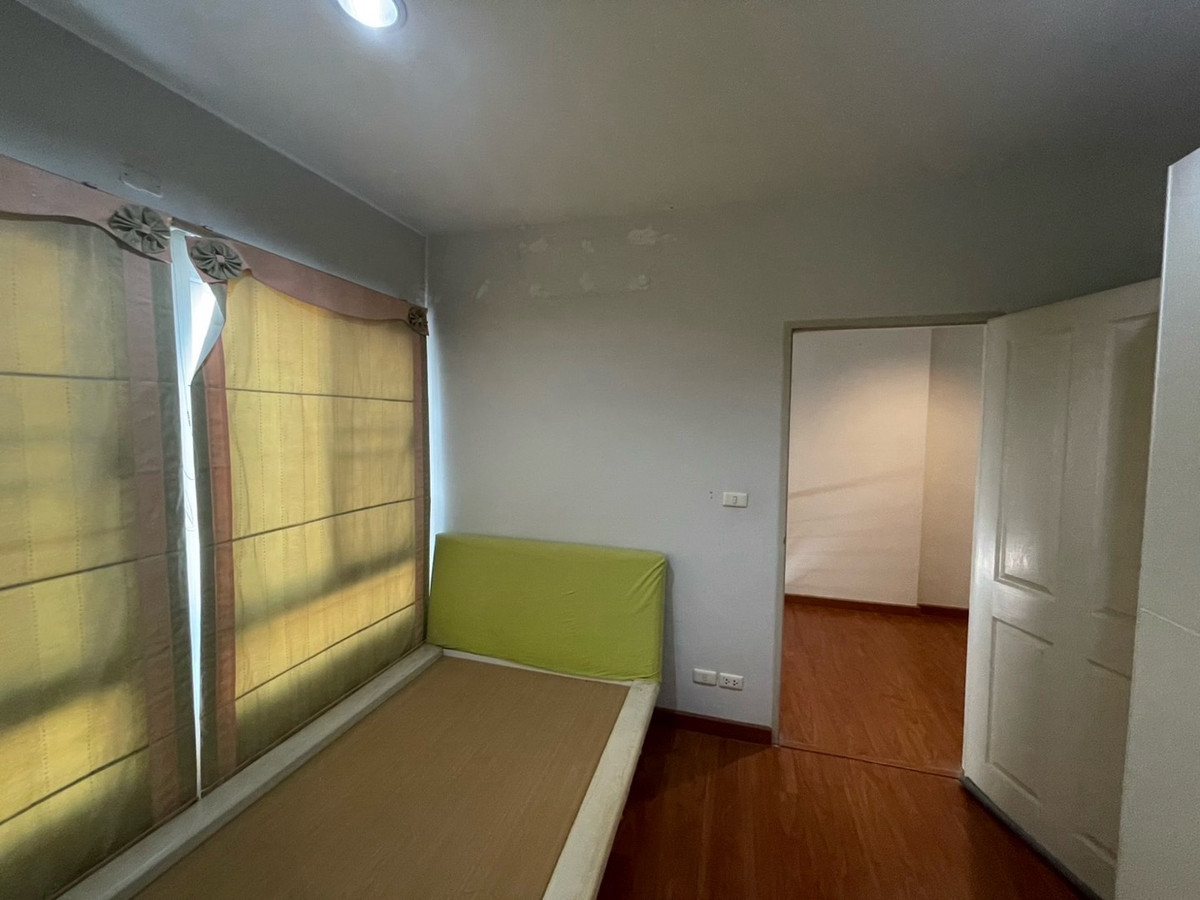 For RentTownhomeEakachai, Bang Bon : House for rent, Klang Muang, Sathorn, Taksin, near BTS Wutthakat, The Mall Tha Phra.