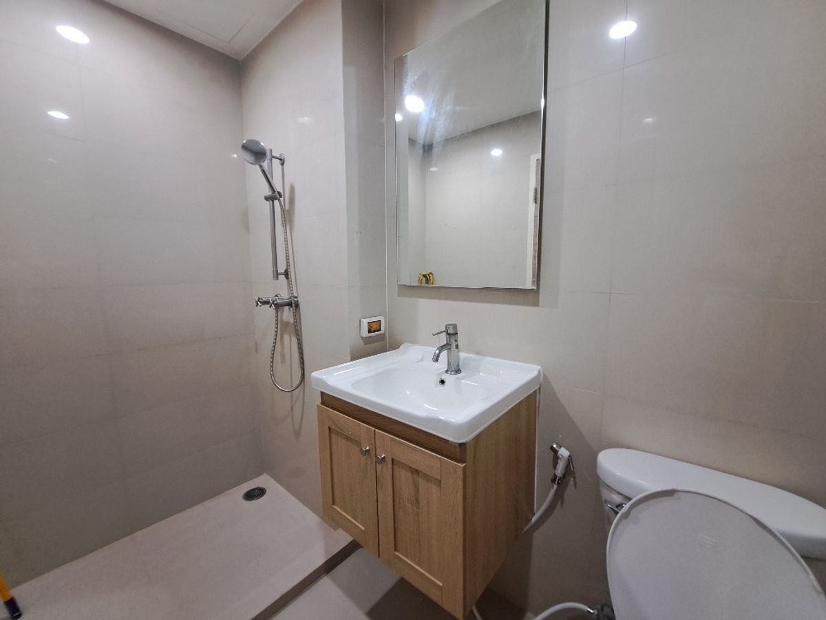 ให้เช่าคอนโดวงเวียนใหญ่ เจริญนคร : 💥CP-3637💥ว่าง ให้ เช่า ไฮฟ์ ตากสิน👉แอดไลน์ @cozycondo 