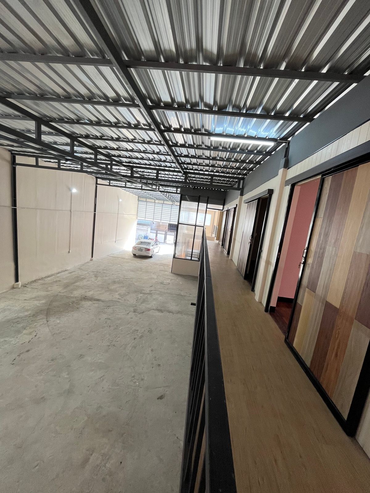 ให้เช่าโกดังรัชดา ห้วยขวาง : ให้เช่าโกดัง โซนรัชดาภิเษก ใกล้เซ็นทรัล พระราม 9 เพียง 4 นาที