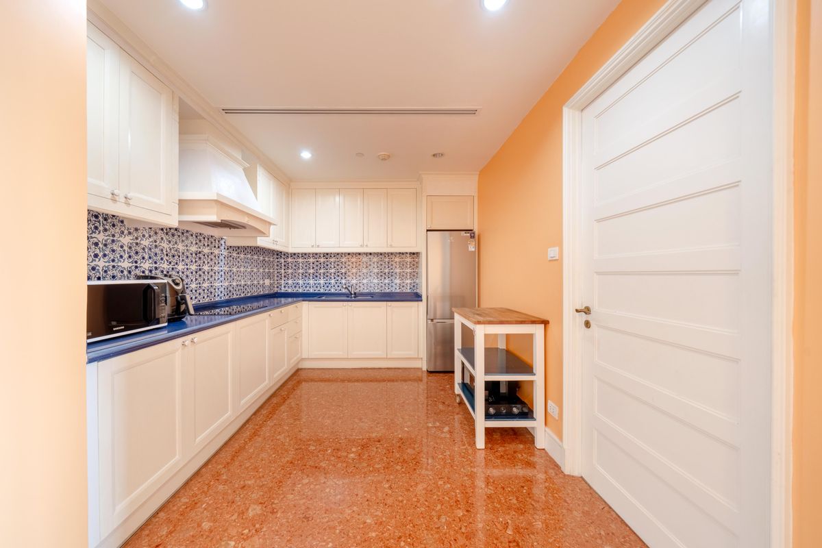 For RentCondoSukhumvit, Asoke, Thonglor : Condo for rent: Aguston Sukhumvit 22, size 138.16 sq m, 3 bedrooms, in CBD of Sukhumvit area.