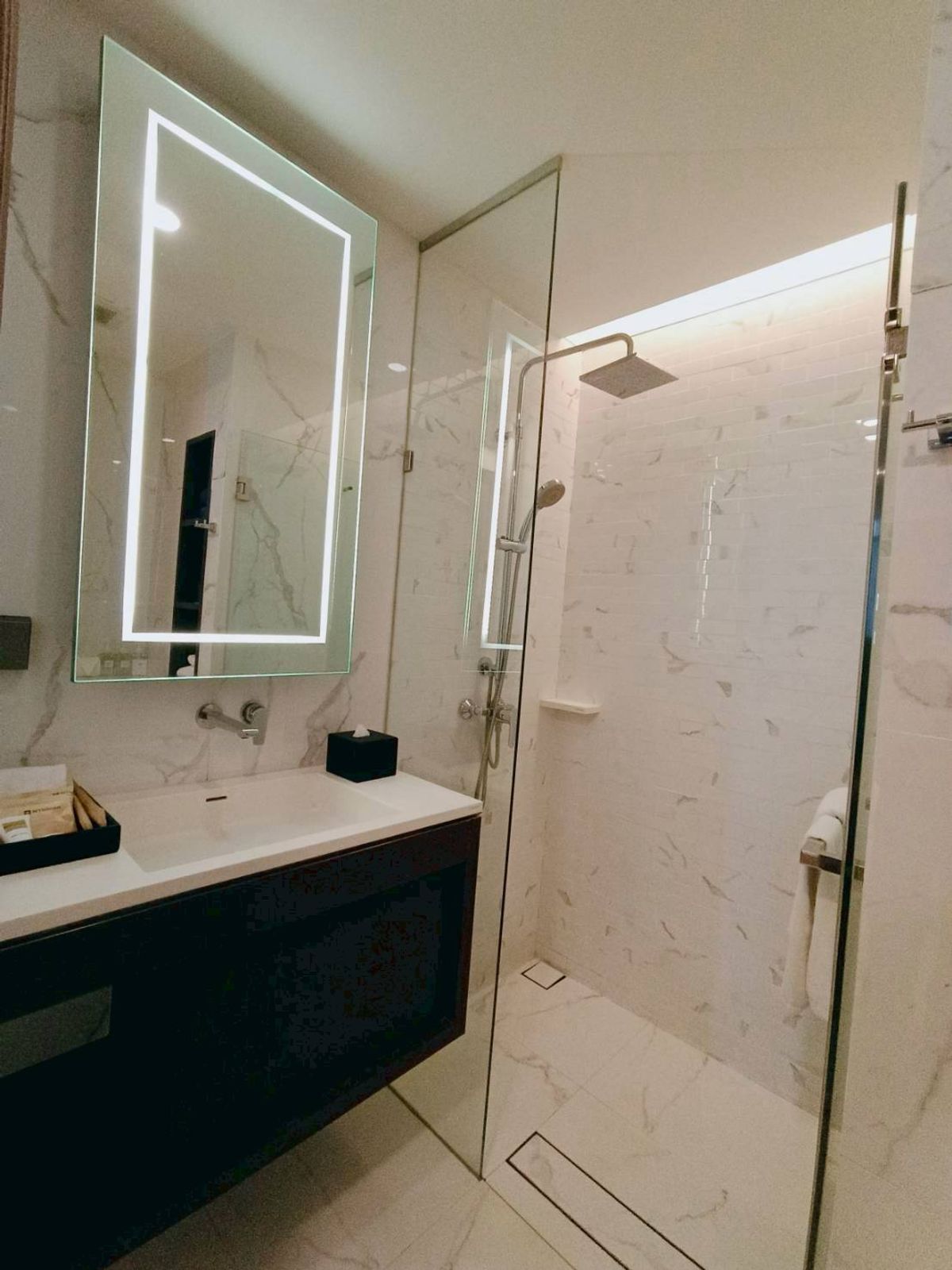 ขายคอนโดคลองเตย กล้วยน้ำไท : 🔥 Hot Deal! 1 BR คอนโดใกล้ MRT ศูนย์สิริกิติ์ 50 ม. แหล่งดีมานด์สูง เหมาะสำหรับลงทุน!