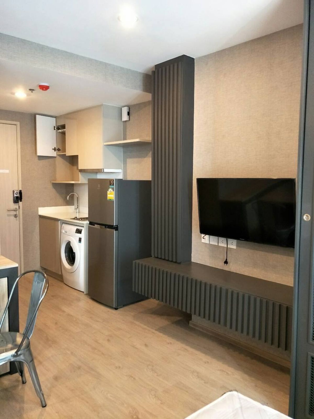 ขายคอนโดสยาม จุฬา สามย่าน : Ideo Q Chula Samyan【𝐒𝐄𝐋𝐋 & 𝐑𝐄𝐍𝐓】🔥สายเอิร์ทโทนต้องไม่พลาดห้องนี้ แต่งสวย สิ่งอำนวยความสะดวกครบครัน🔥  ติดต่อไลน์ไอดี: @hacondo