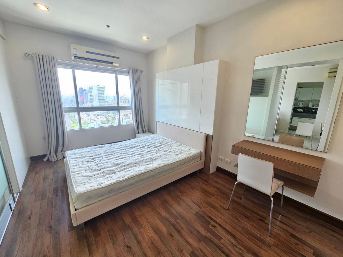 ให้เช่าคอนโดวงเวียนใหญ่ เจริญนคร : 💥CP-2677💥ว่าง ให้ เช่า  คิว เฮ้าส์ คอนโด สาทร 👉แอดไลน์ @cozycondo 