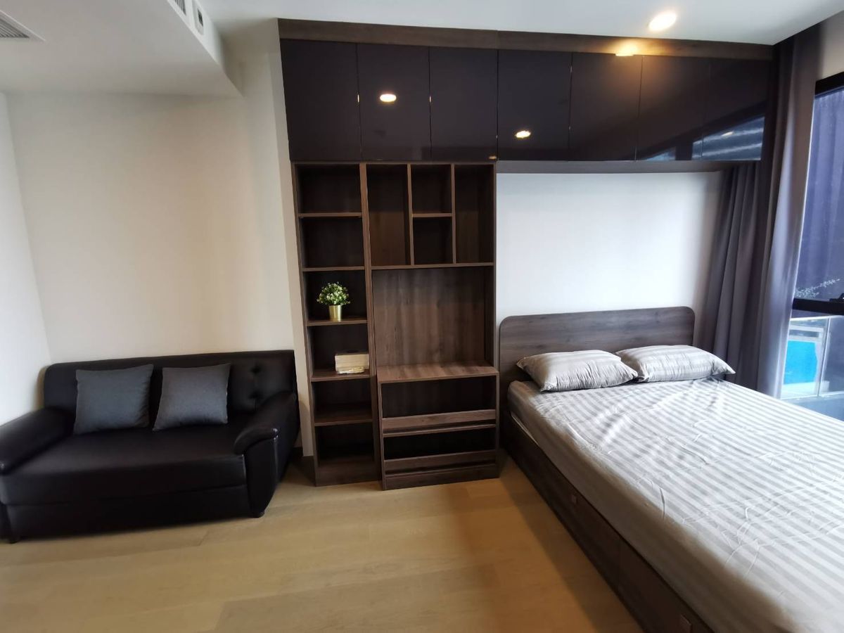 ให้เช่าคอนโดสยาม จุฬา สามย่าน : Ashton Chula Silom【𝐑𝐄𝐍𝐓】🔥เอาใจสายเท่ แต่ยังคงความมินิมอลมินิใจ เฟอร์ครบ ตอบโจทย์ทุกการใช้ชีวิต🔥  ติดต่อไลน์ไอดี: @hacondo