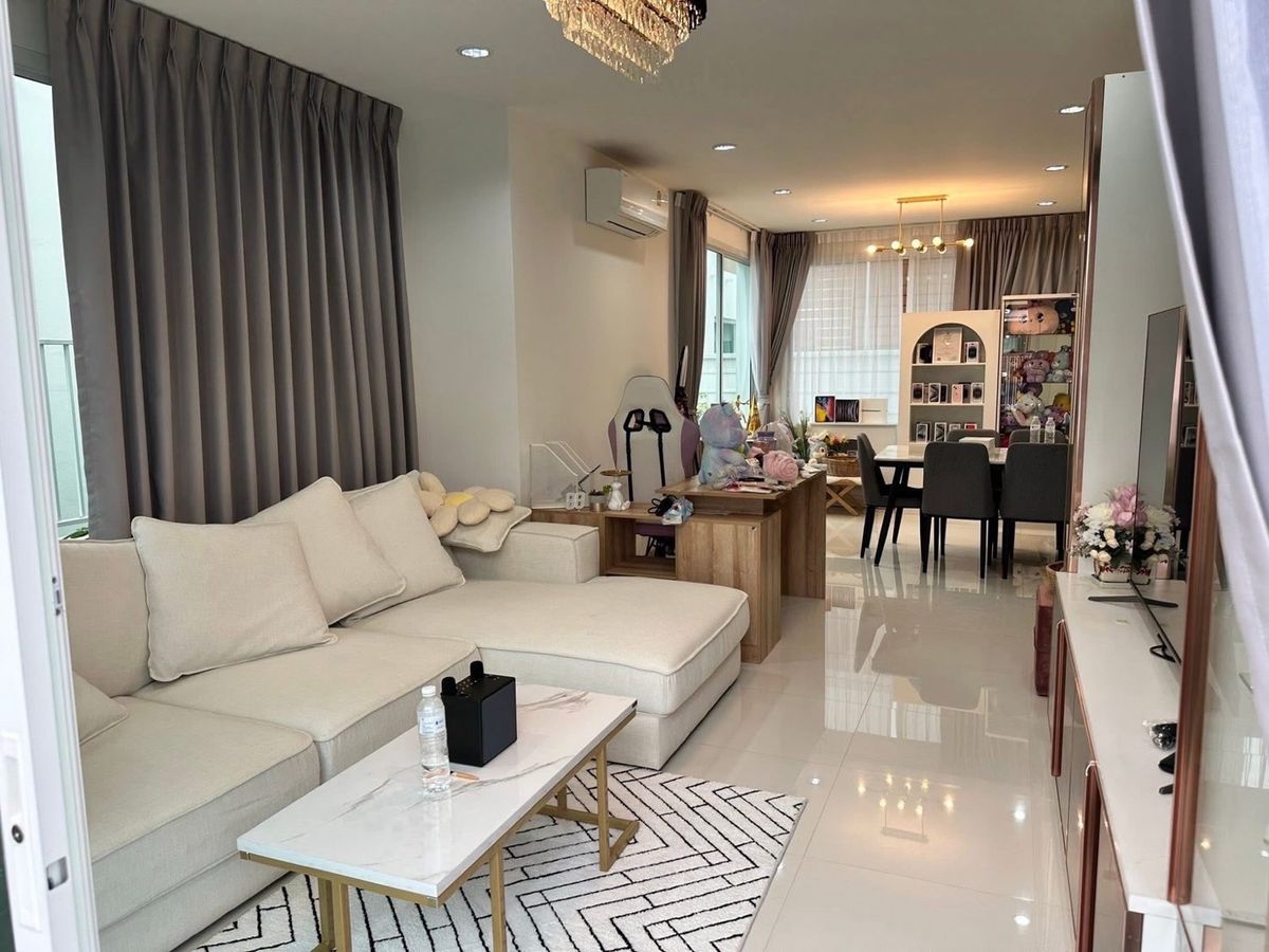 For SaleHouseChiang Mai : House for Sale: 2-Storey Detached Home, 3 Bedrooms, 3 Bathrooms
Pillow142 Project – Prime Location in Chiang Mai City