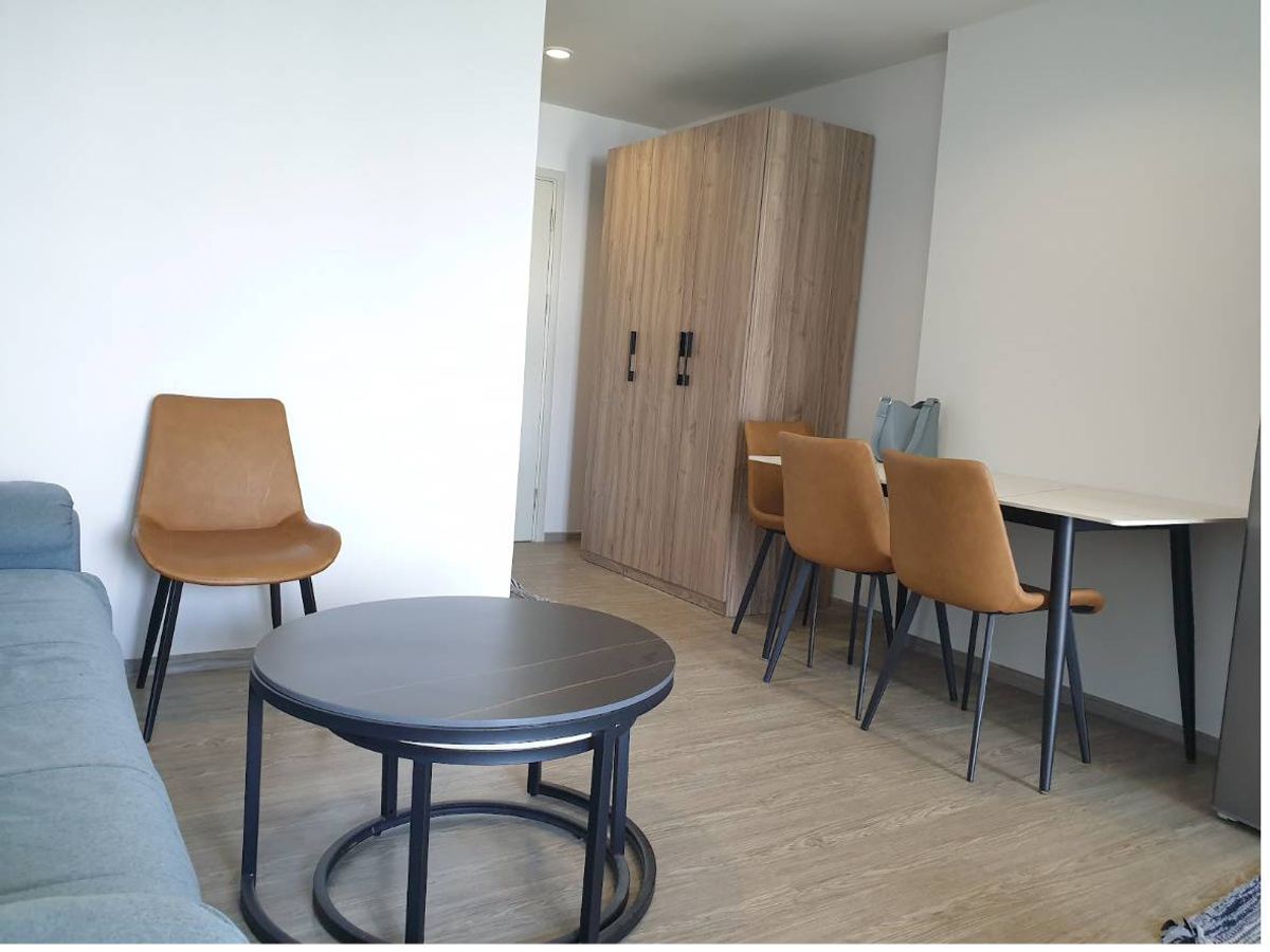 For RentCondoBang Sue, Wong Sawang, Tao Pun : Condo for rent: Regent Home 28 Bang Son, near Bang Son MRT Station