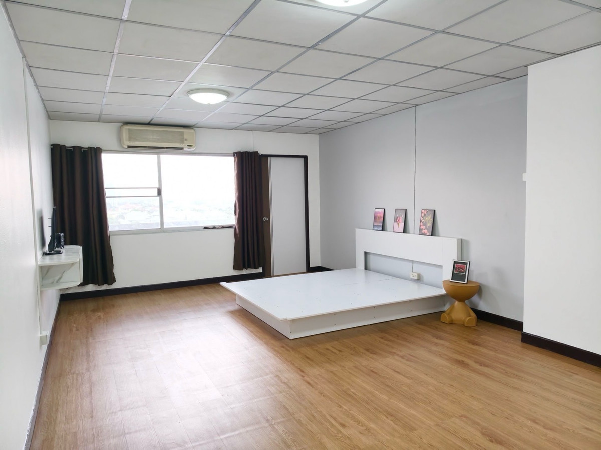 ขายคอนโดพัฒนาการ ศรีนครินทร์ : #สถานะพร้อมขาย พร้อมโอน 
เดอะ ทรีโอ การ์เด้น ชั้น(7)  39.41ตร.ม.  T.081-834-1501   “เจ้าของขายเอง ”
    