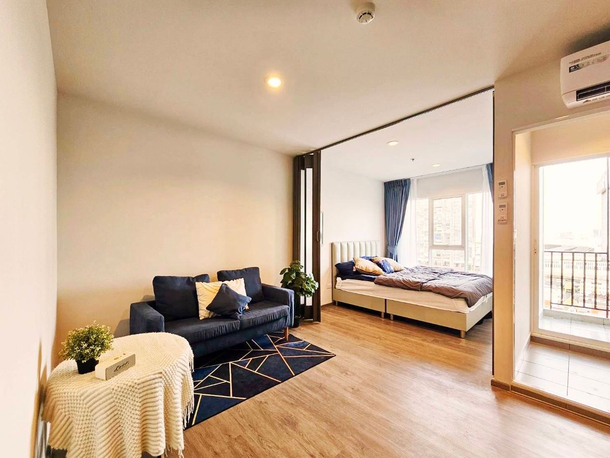 For RentCondoBangna, Bearing, Lasalle : Rent Regent Home, Bang Na (new project), beautiful room, high floor, good view | Full full + complete electrical appliances | Near BTS Bang Na ready to move in
