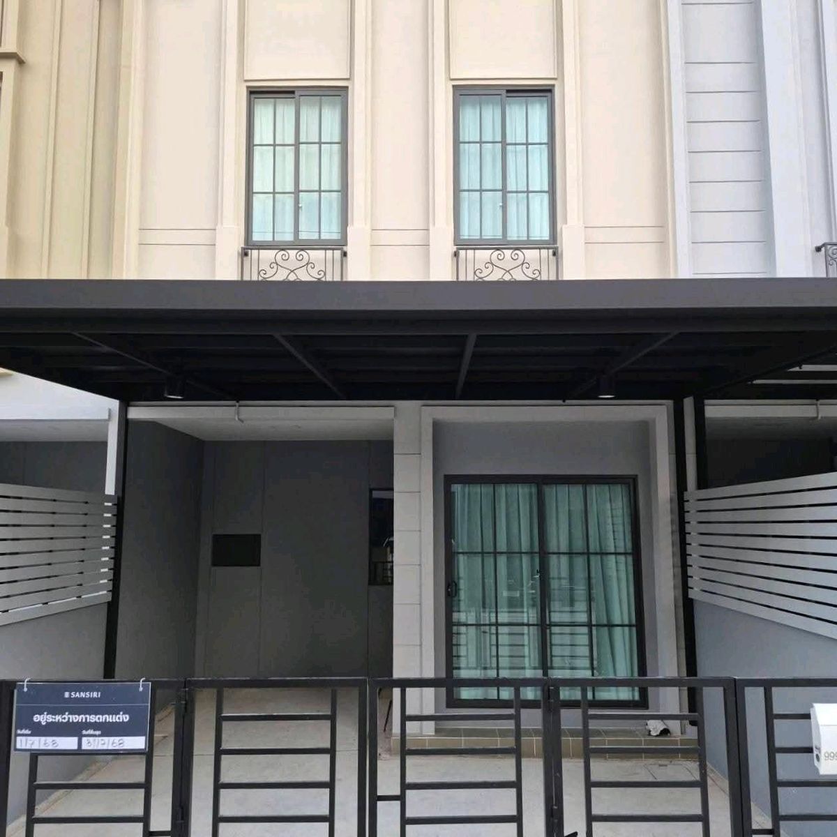 ให้เช่าทาวน์โฮมบางนา แบริ่ง ลาซาล : 🗺️ ทำเลดี เดินทางสะดวก เข้า-ออกได้หลายเส้นทาง