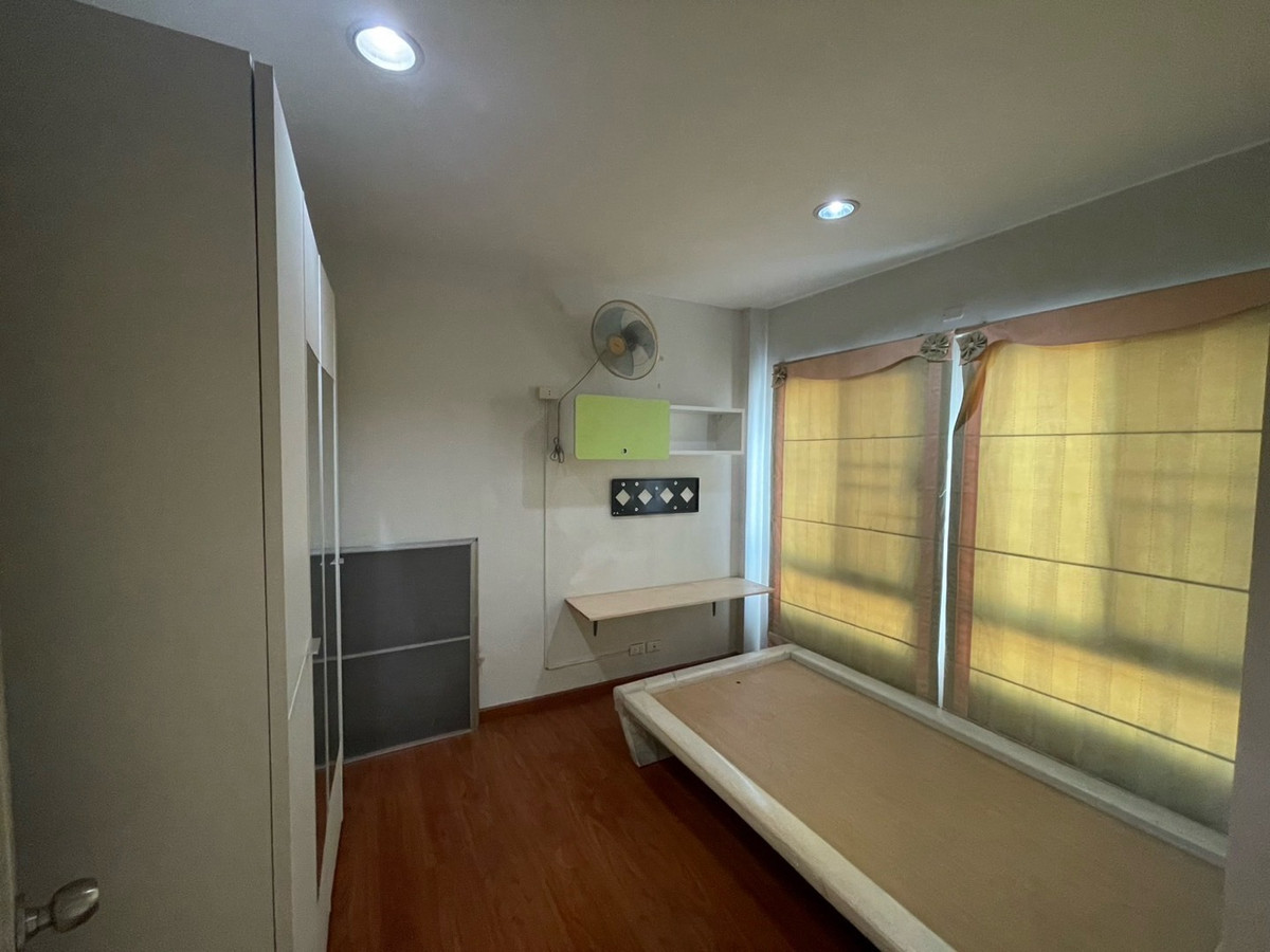 For RentTownhomeEakachai, Bang Bon : House for rent, Klang Muang, Sathorn, Taksin, near BTS Wutthakat, The Mall Tha Phra.